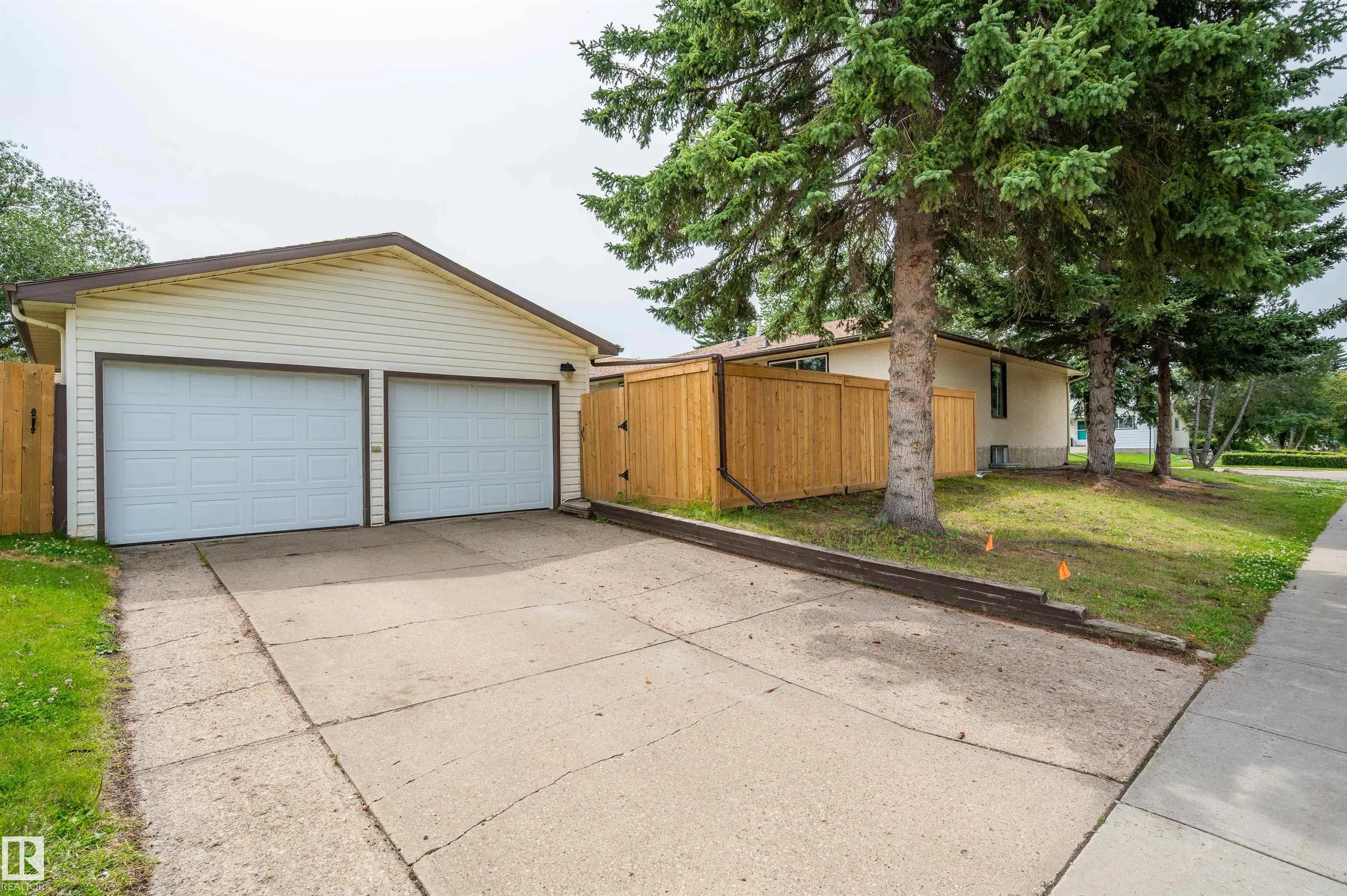 1 MANOR Drive