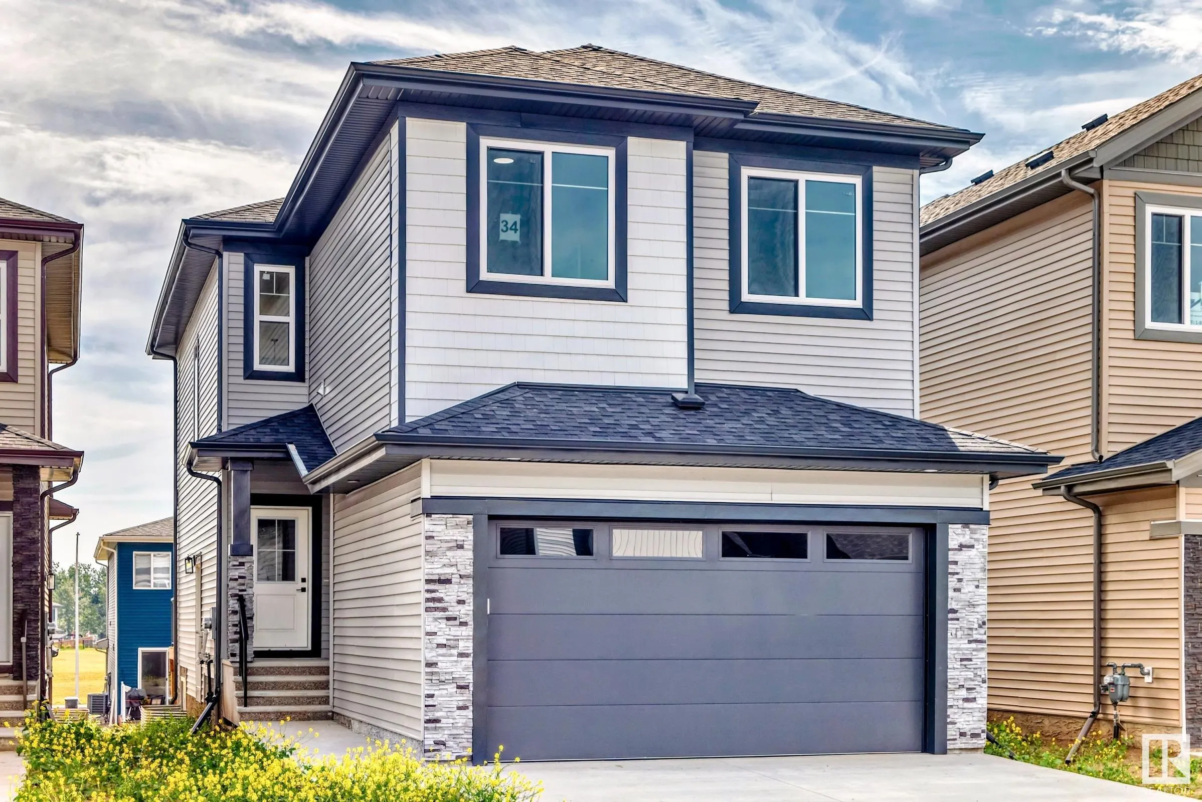 15 AXELWOOD Crescent