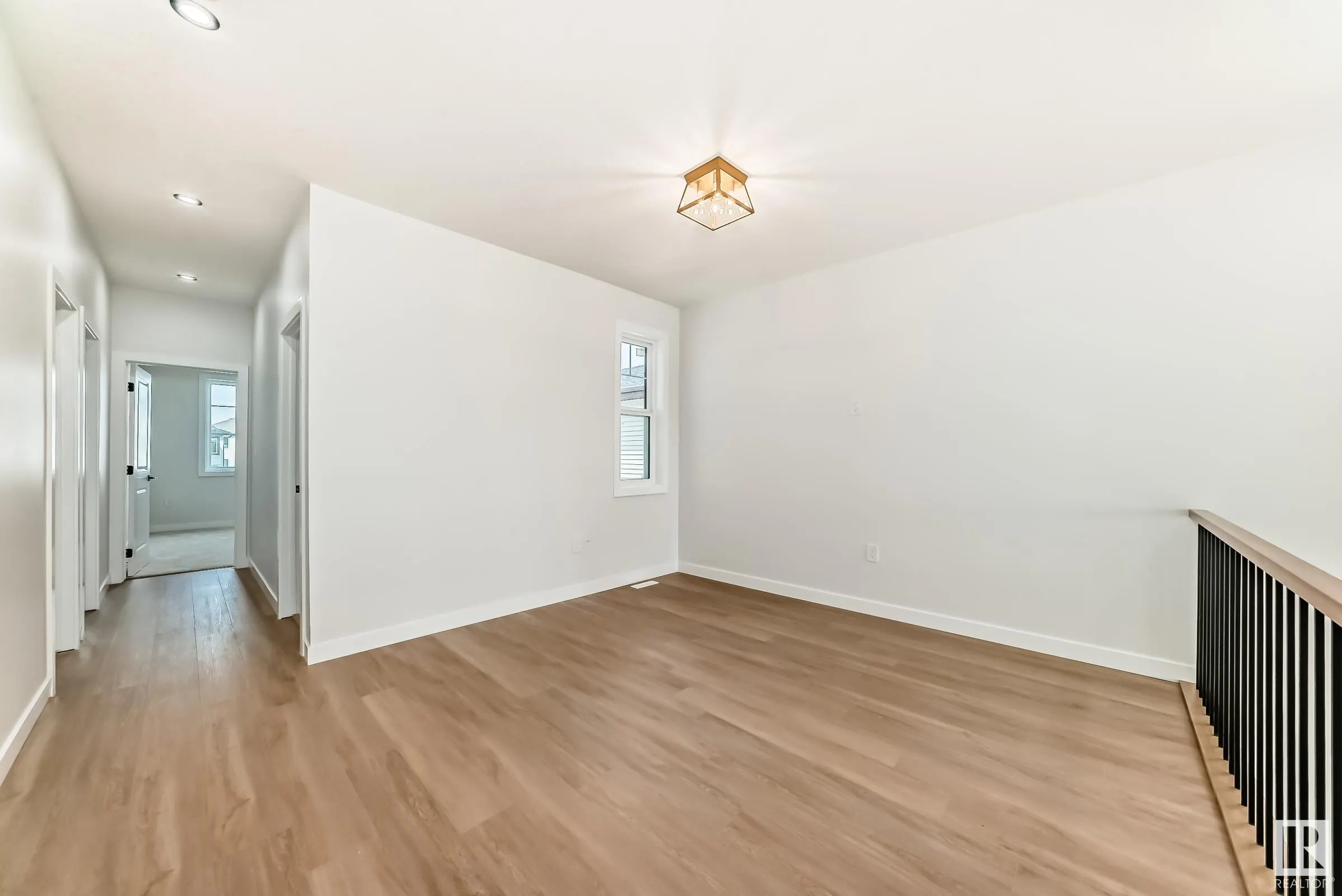 15 AXELWOOD Crescent