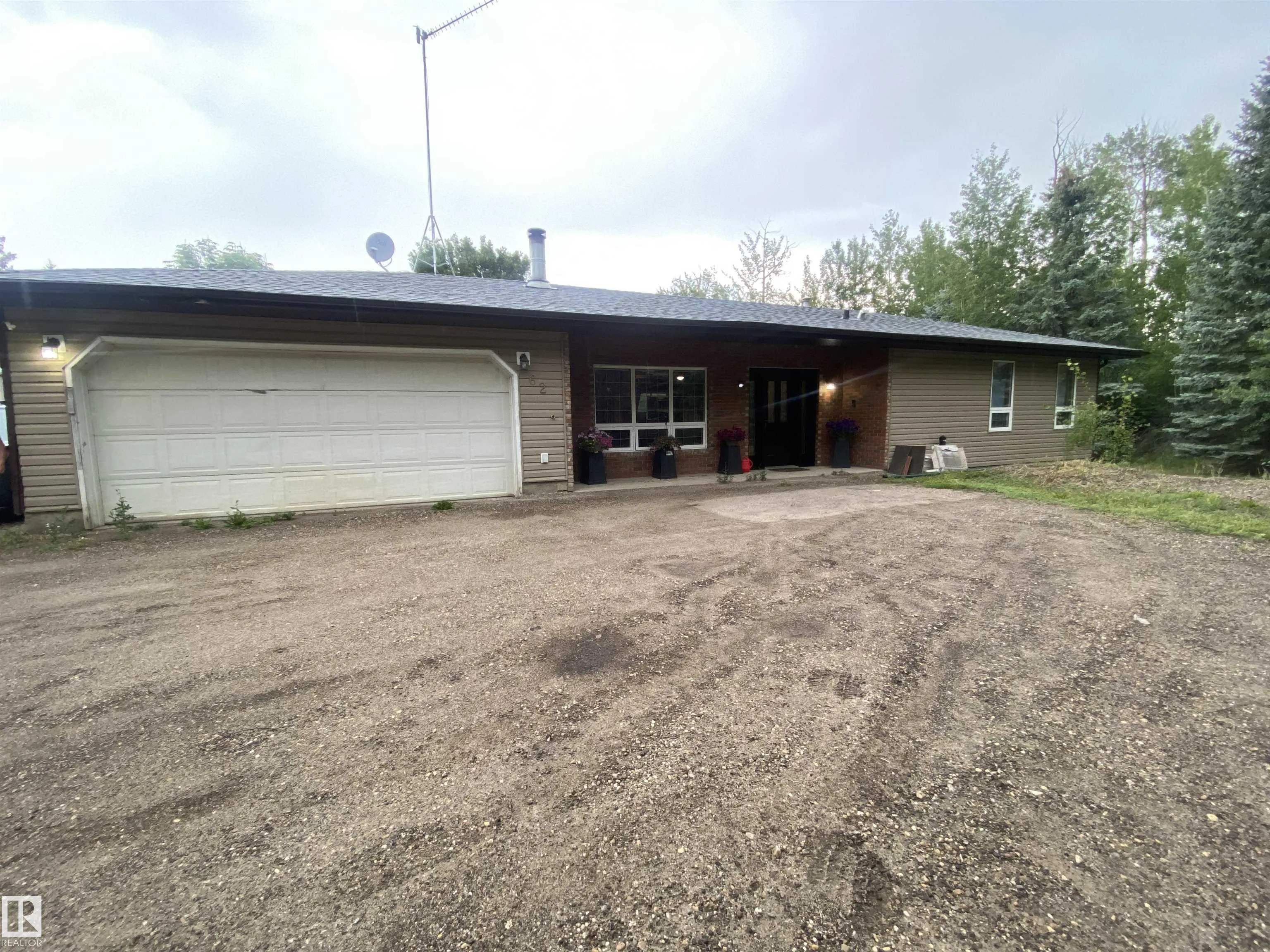 51049 RGE ROAD 215