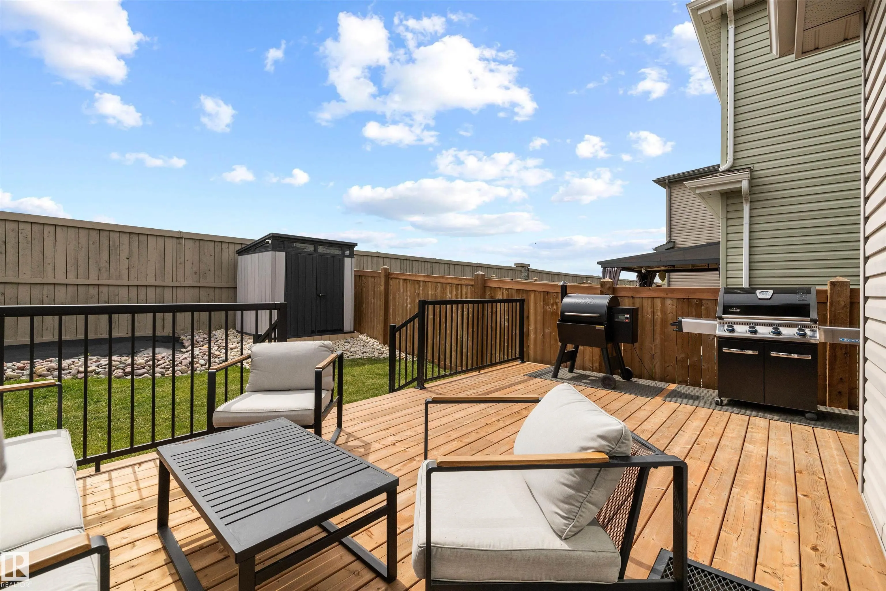 205 LARCH Crescent