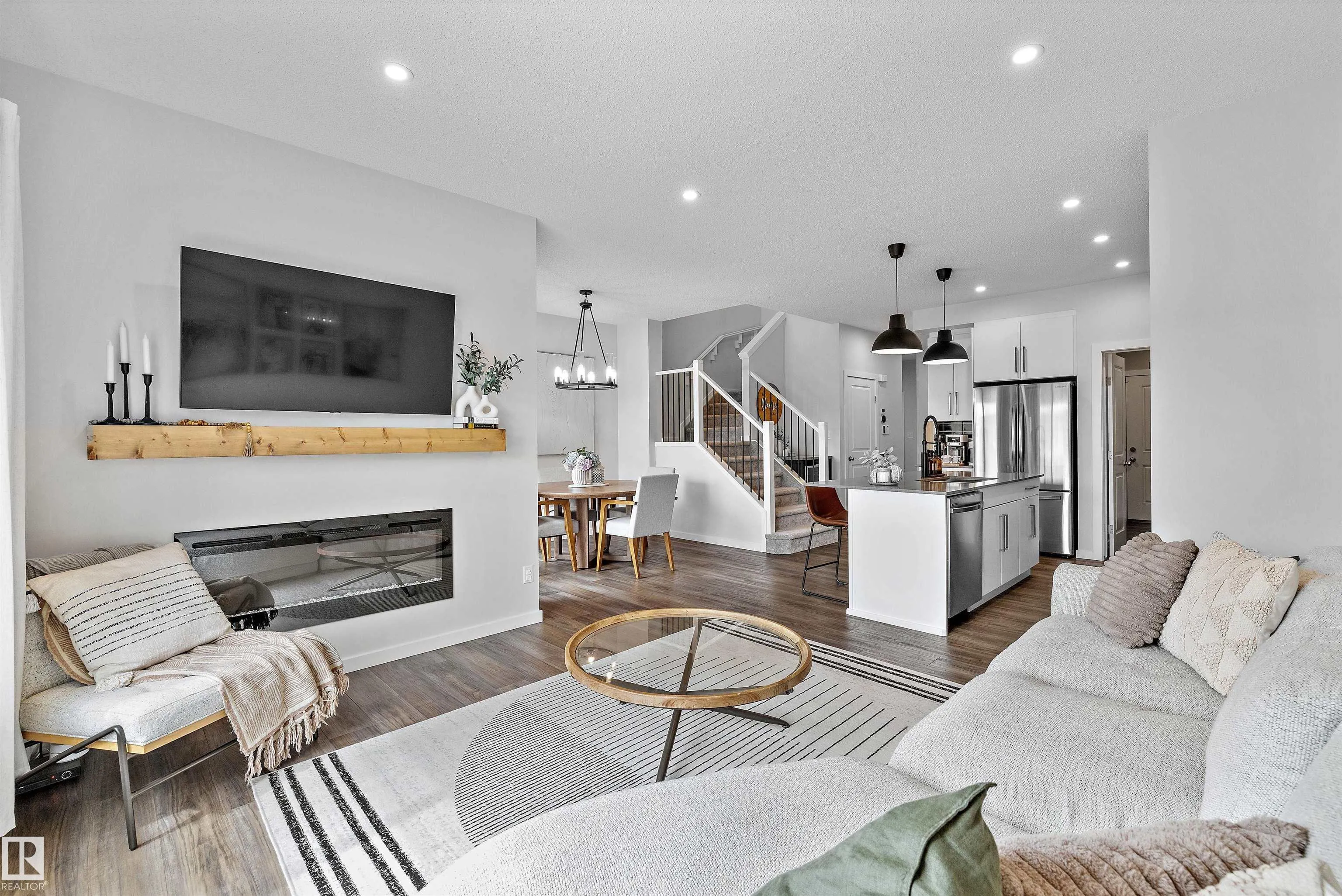 205 LARCH Crescent