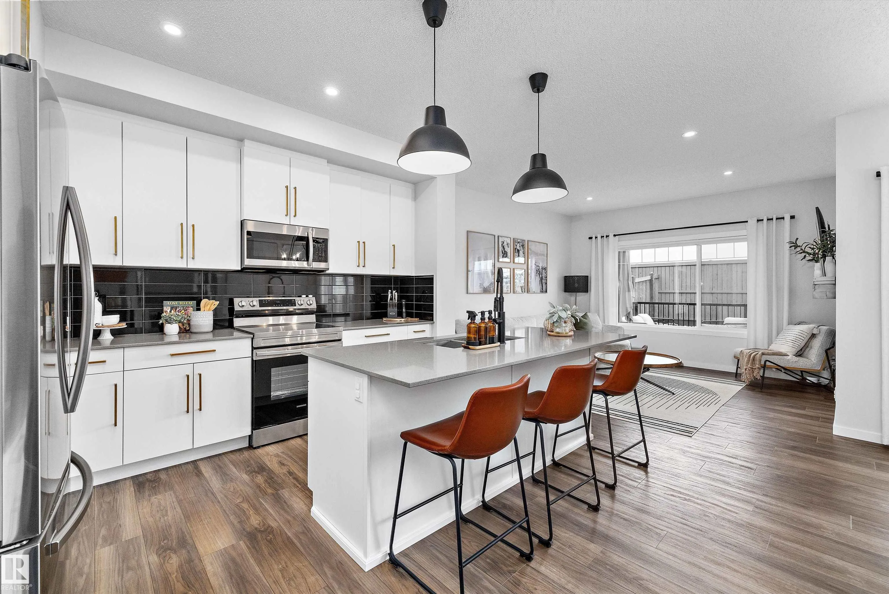 205 LARCH Crescent