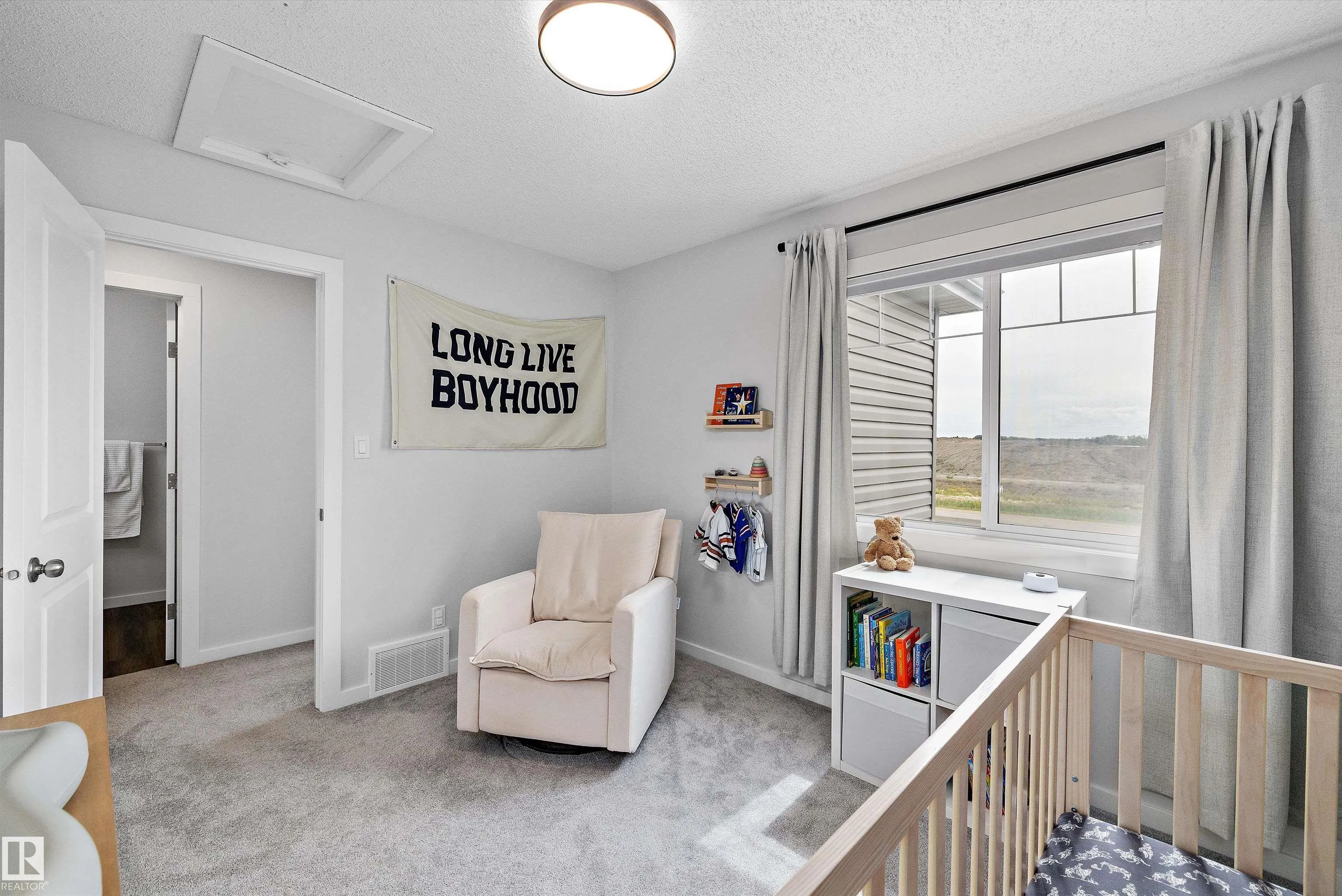 205 LARCH Crescent