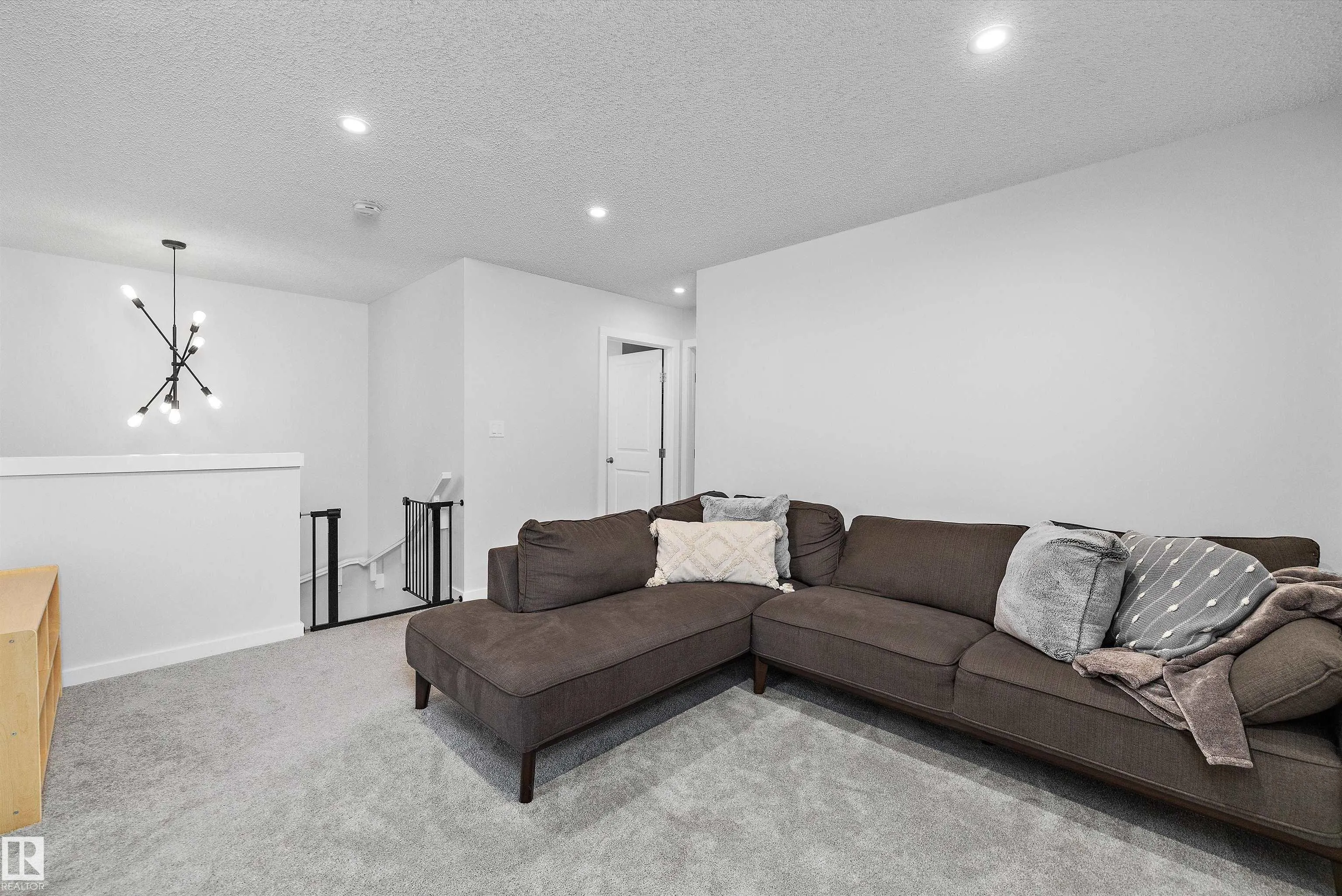 205 LARCH Crescent