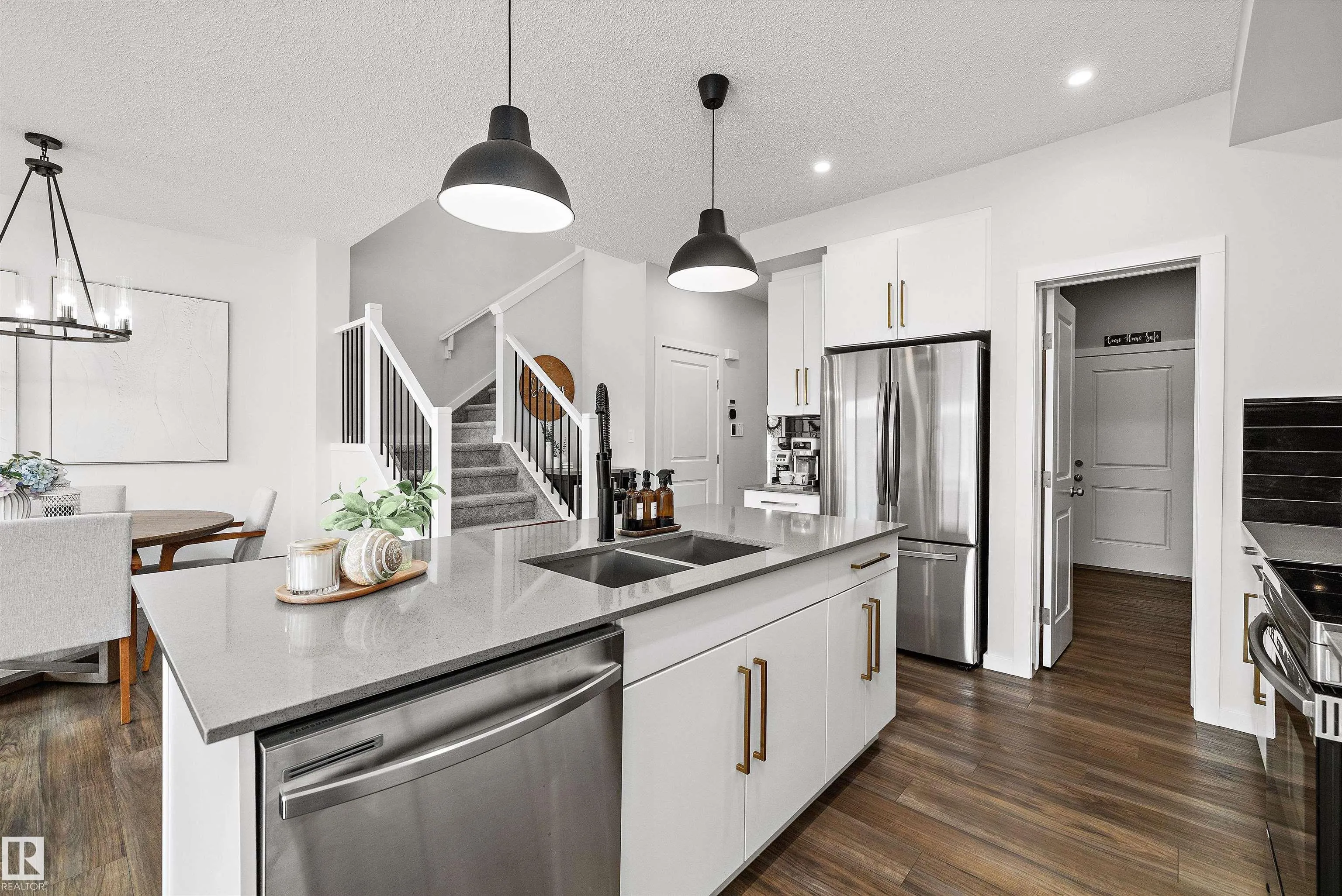 205 LARCH Crescent