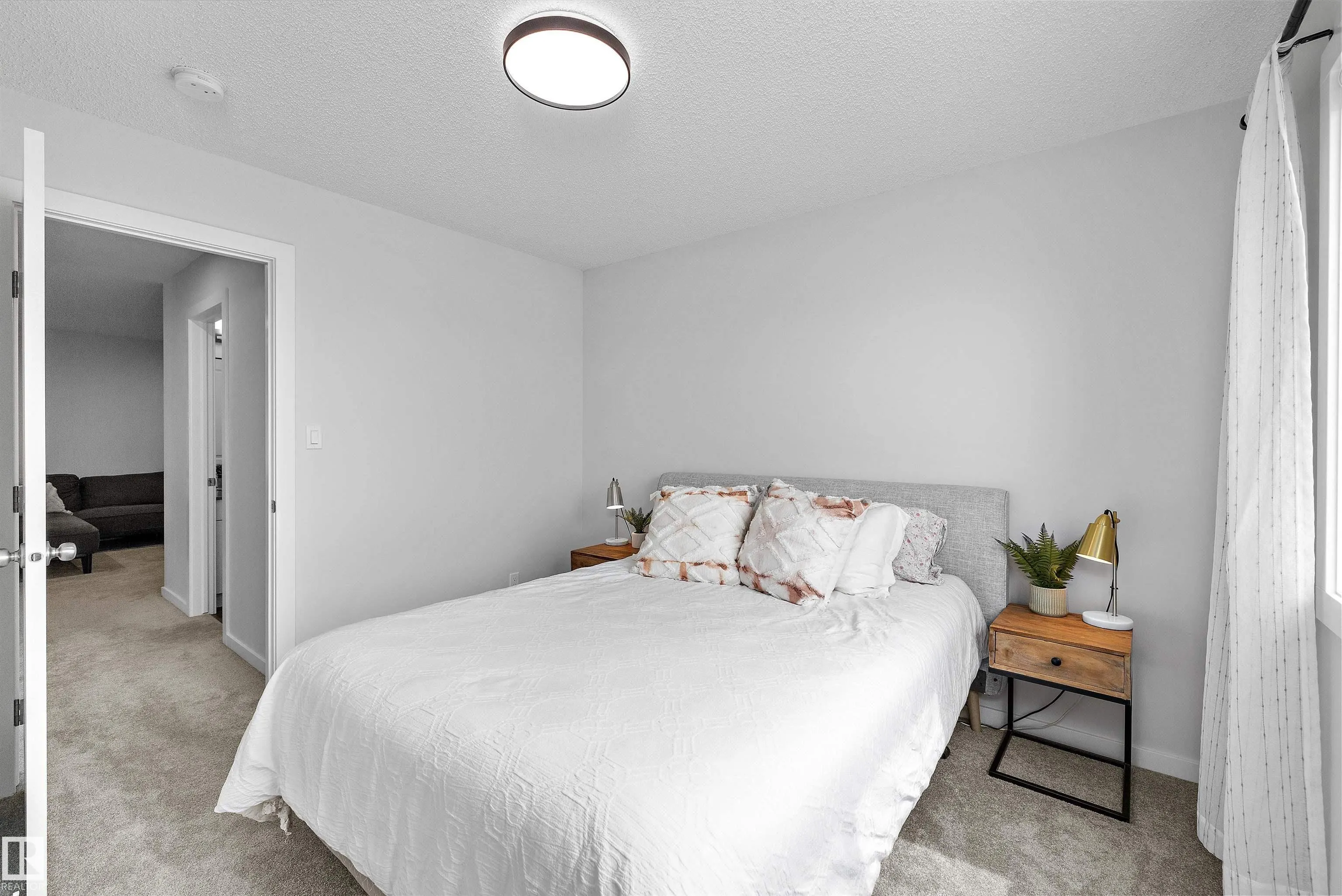 205 LARCH Crescent