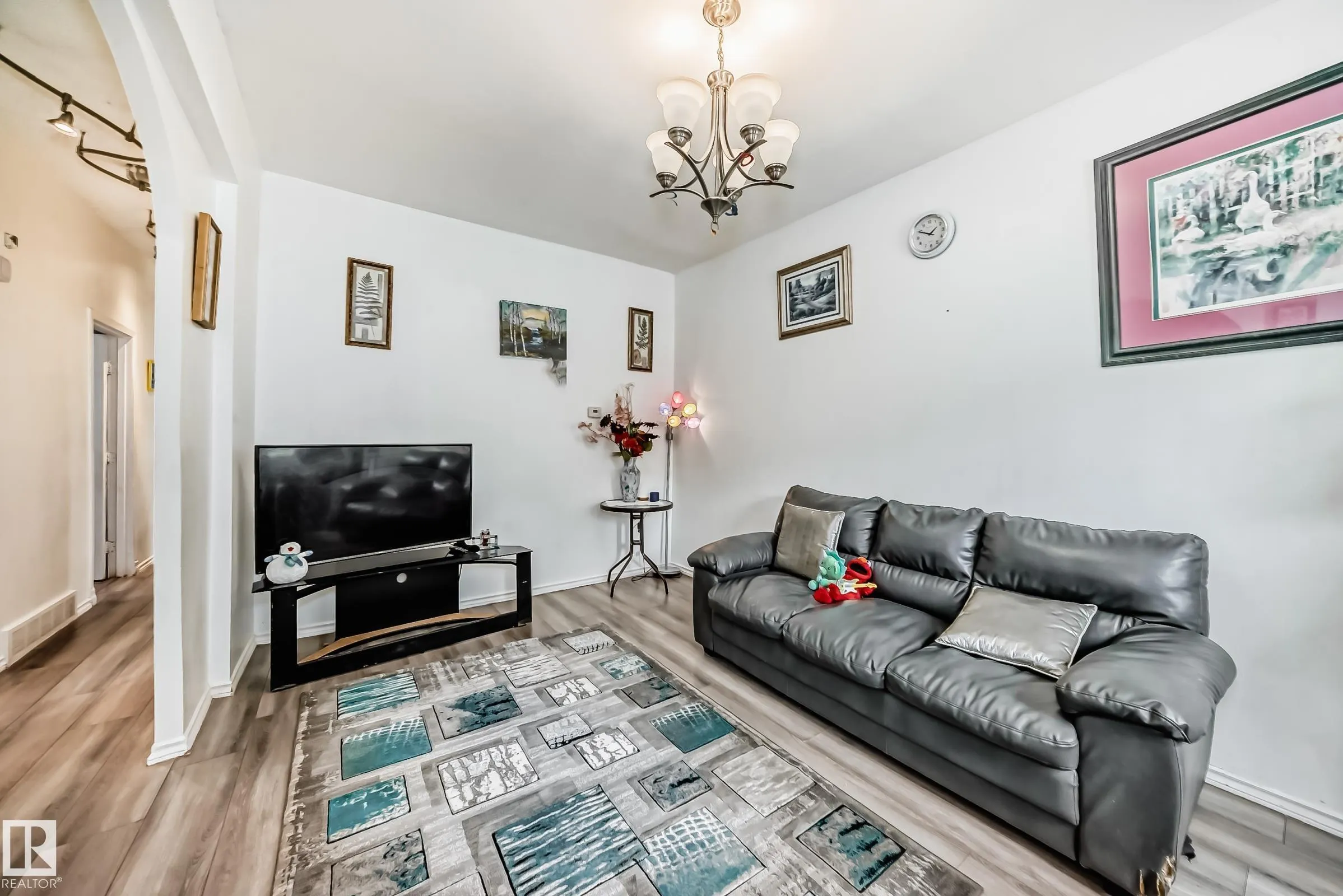 13111 65 Street