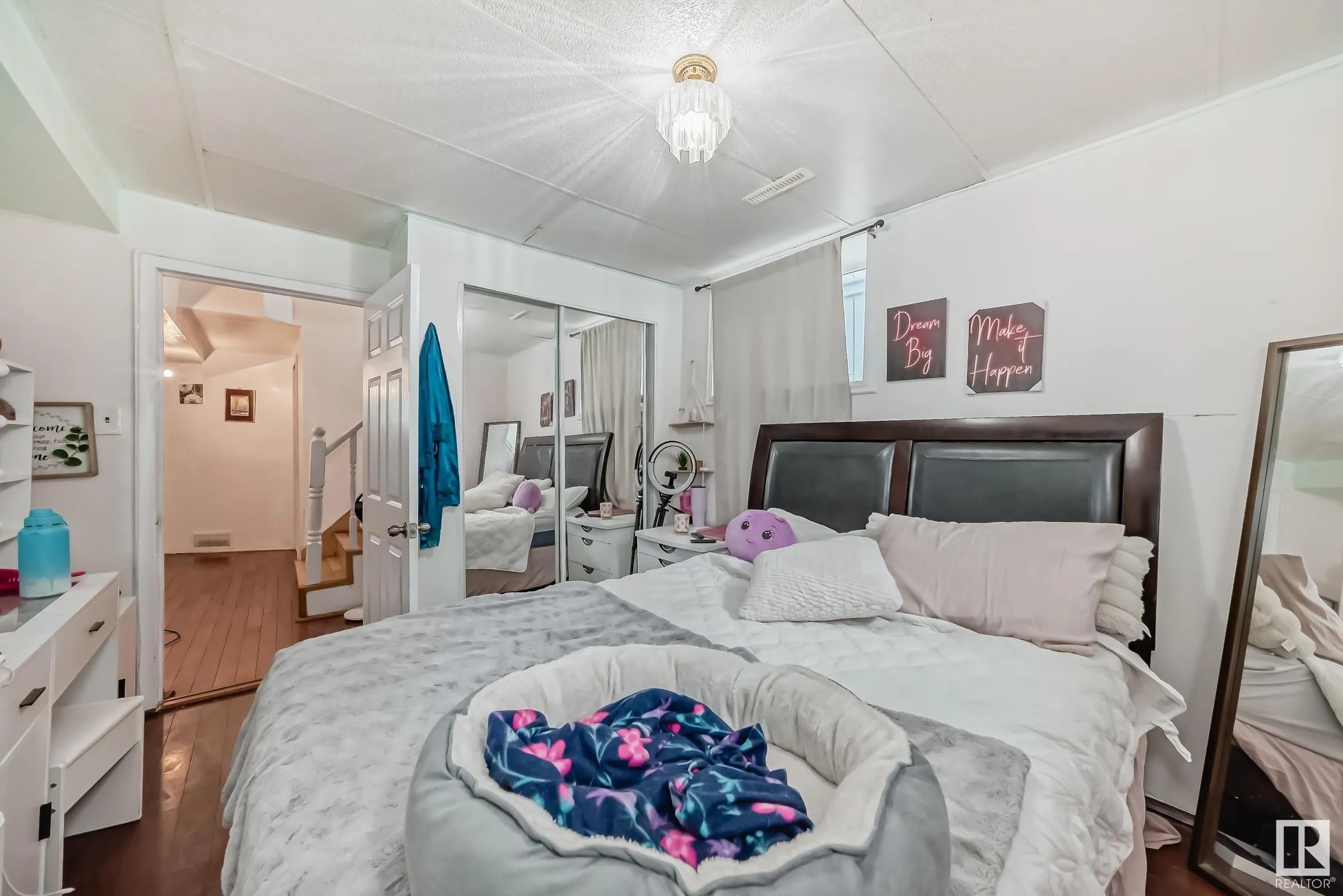 13111 65 Street
