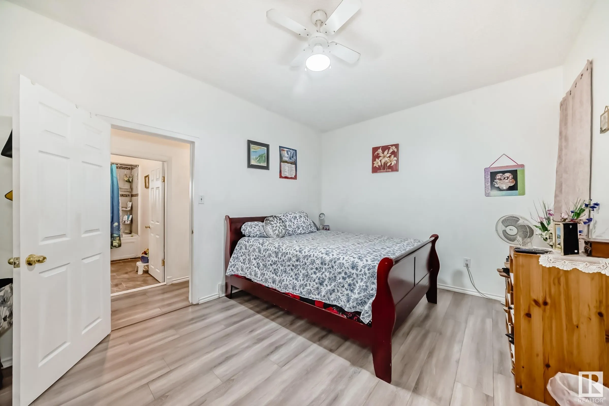 13111 65 Street