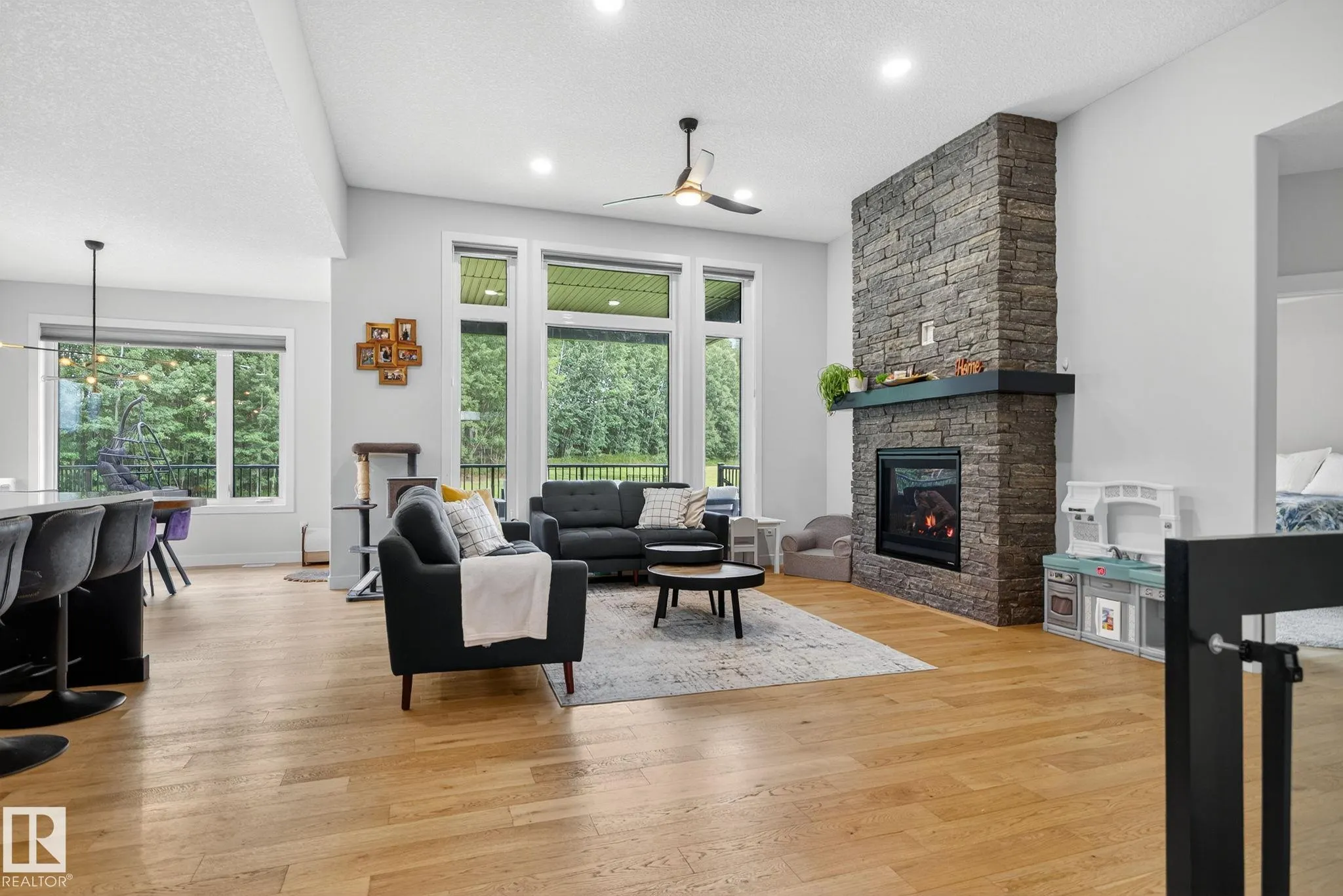 2027 JUNIPER Lane