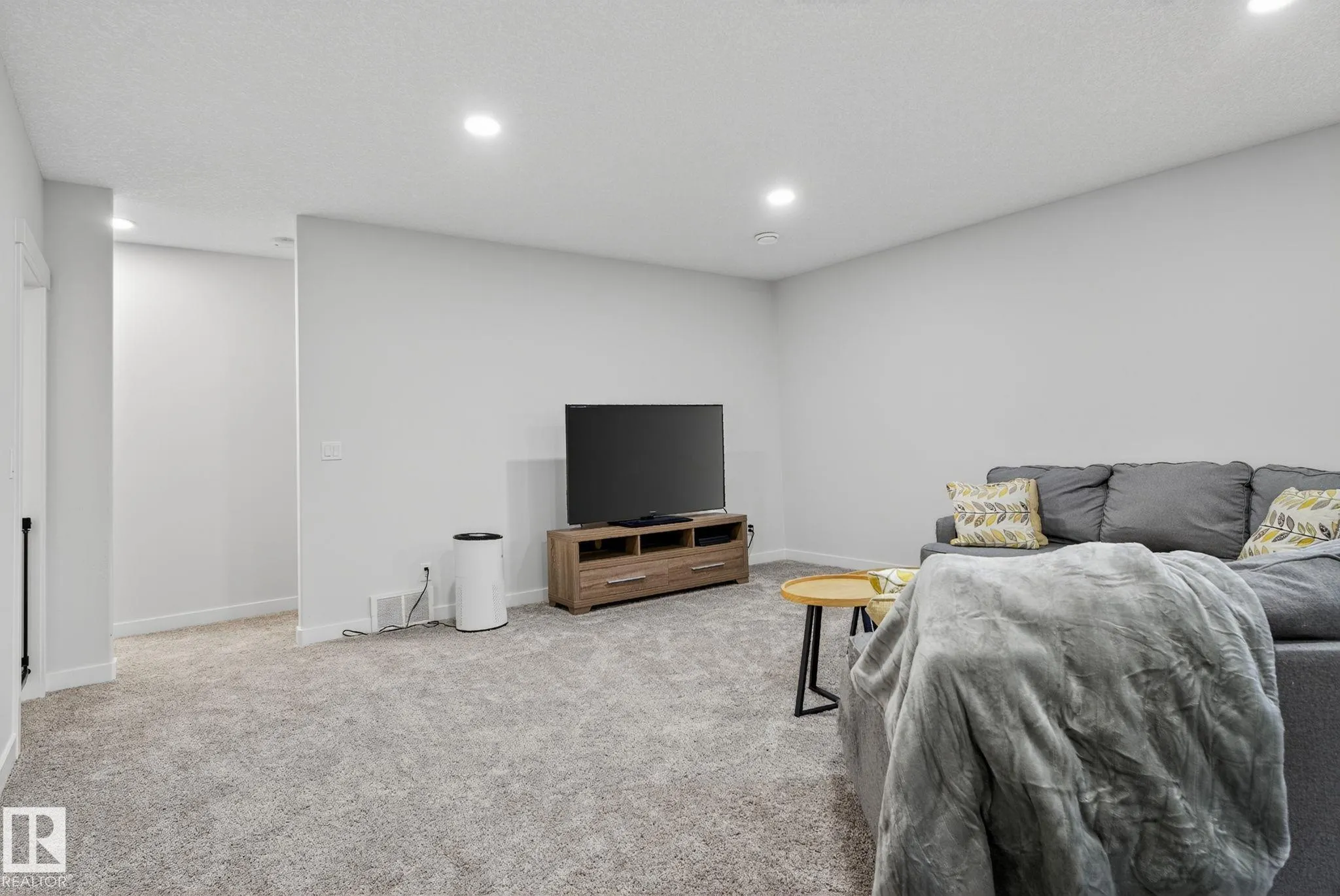 2027 JUNIPER Lane