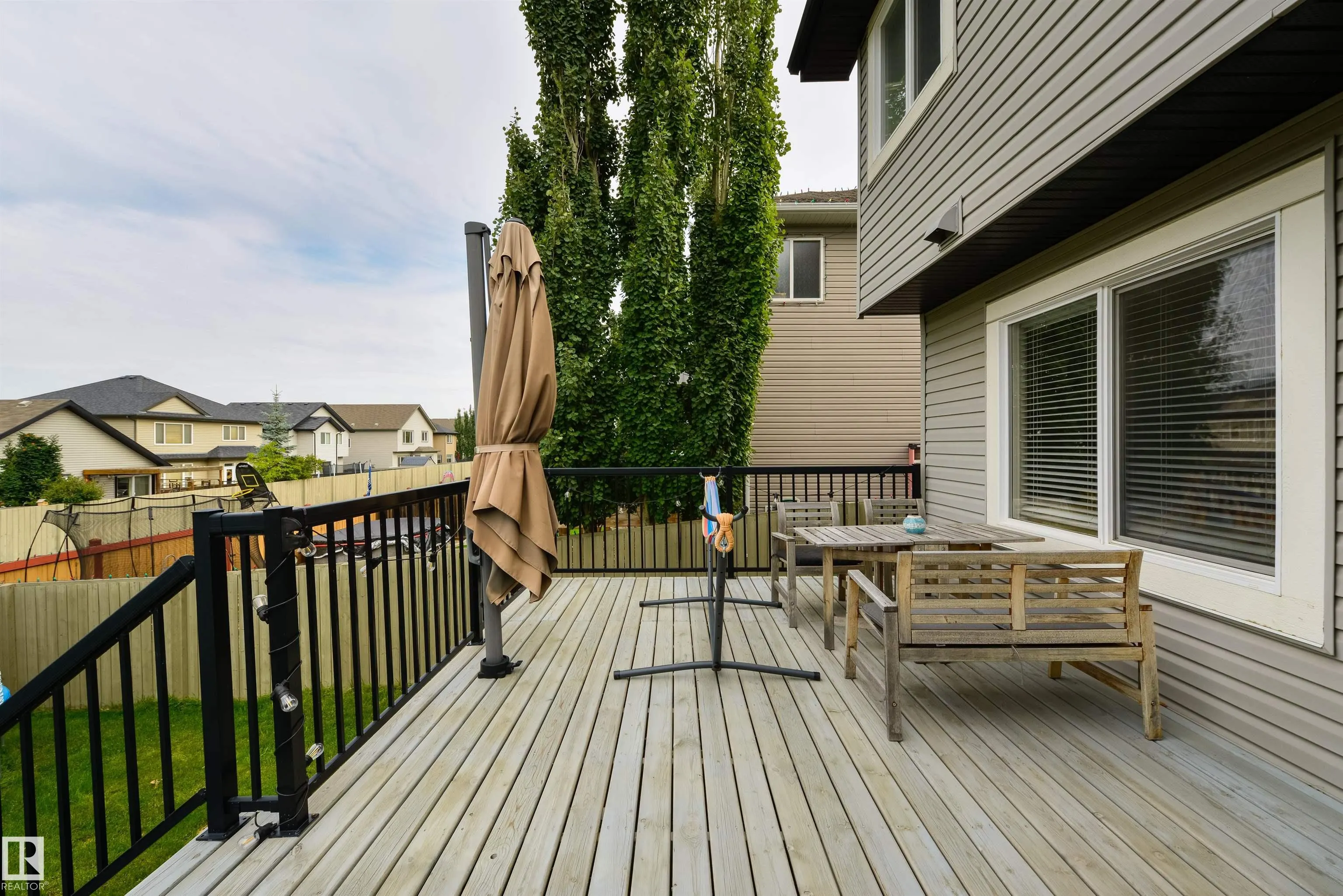 120 RUE MADELENE