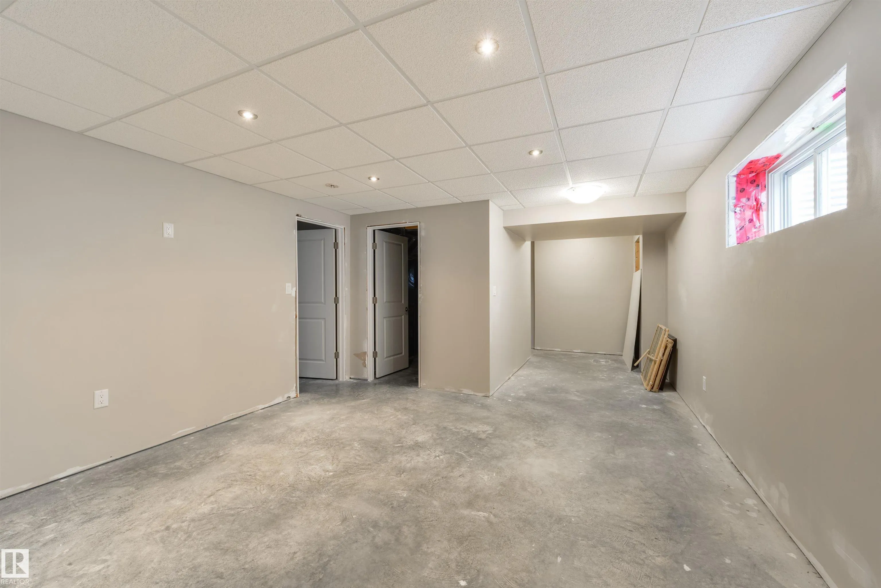 120 RUE MADELENE