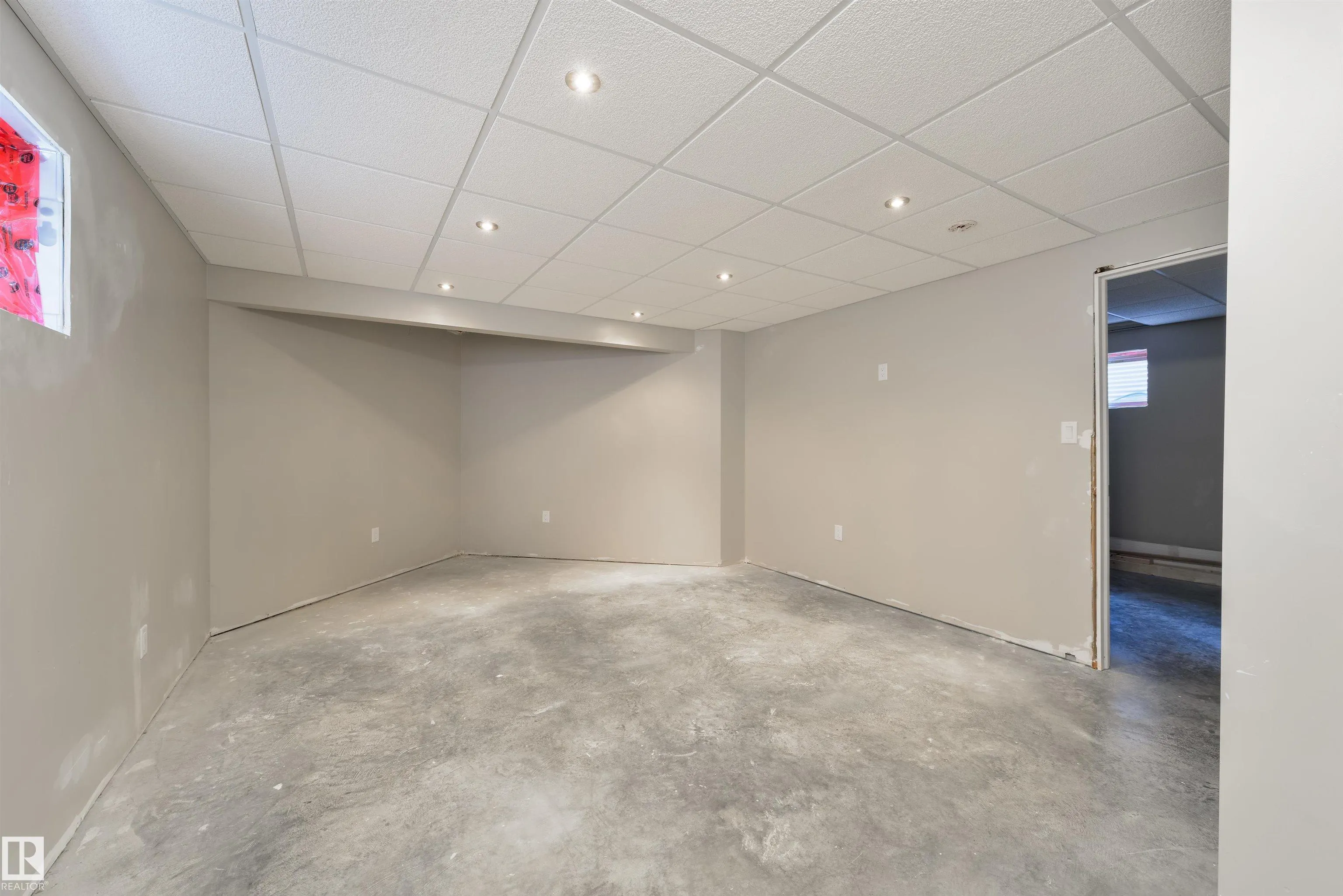 120 RUE MADELENE