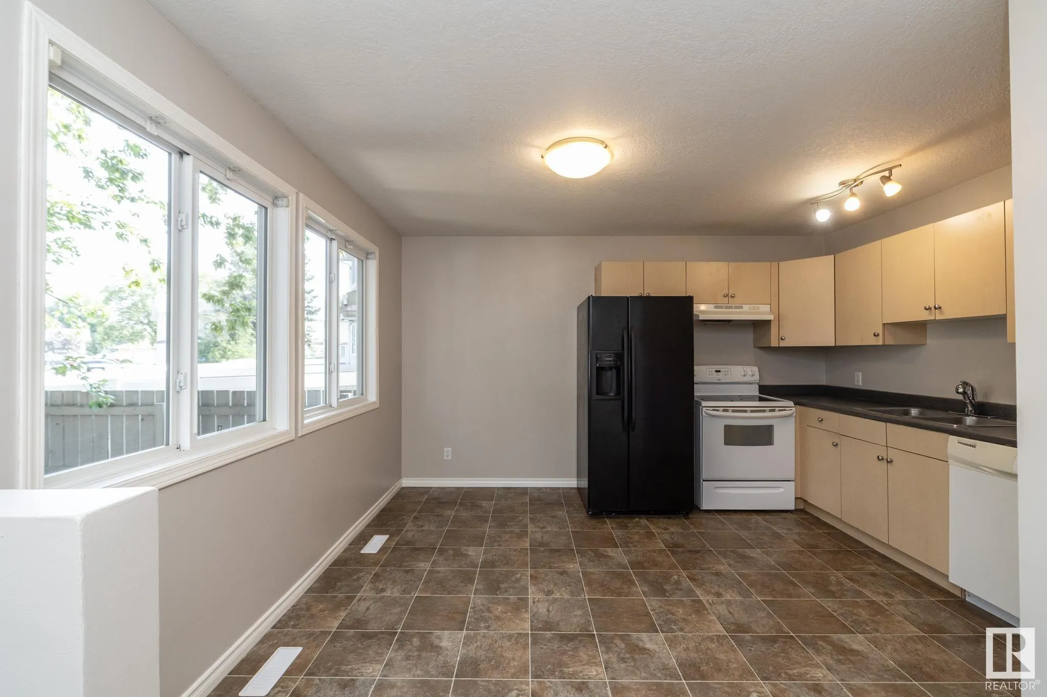 65 ATHABASCA Acres