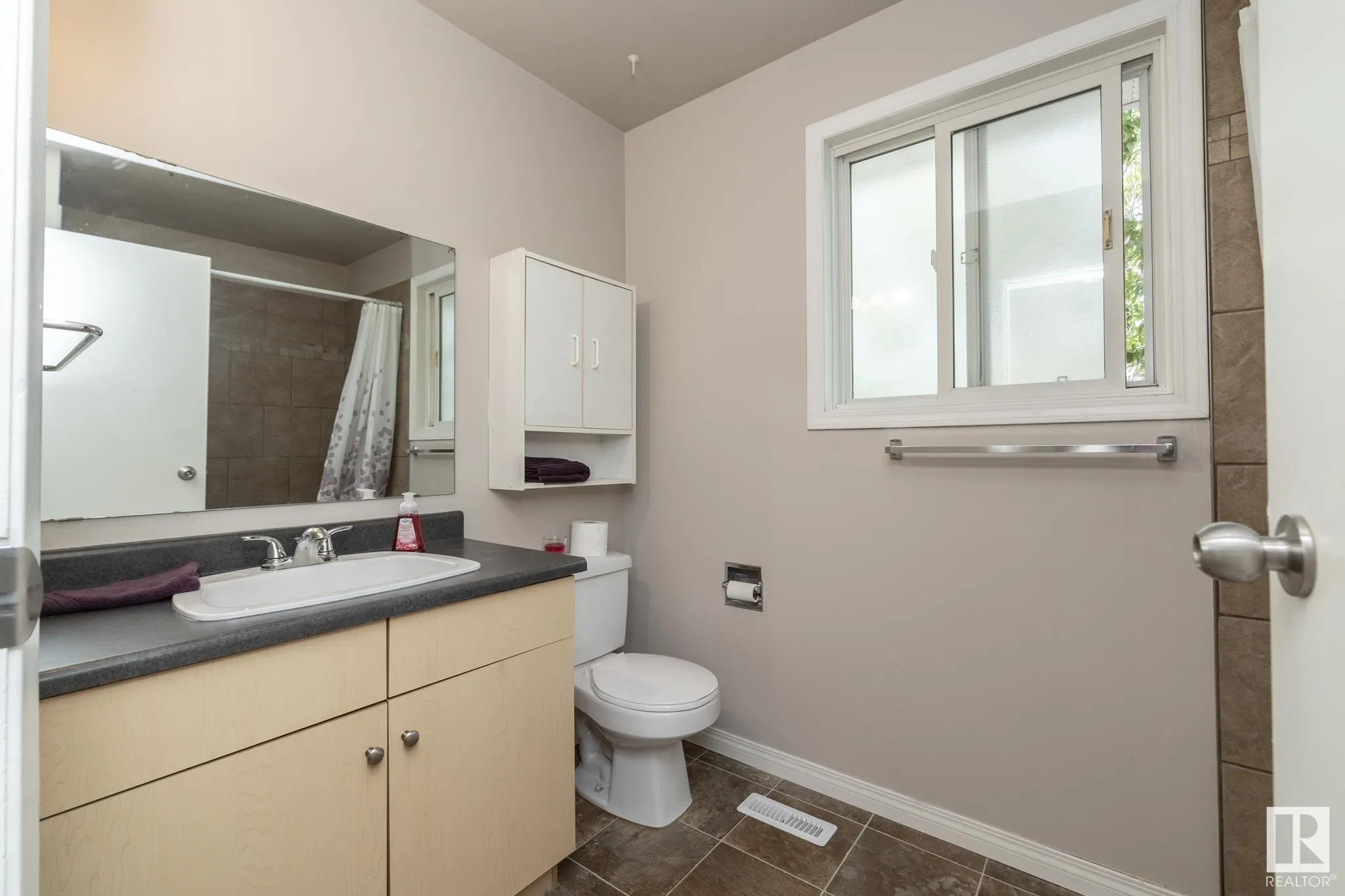 65 ATHABASCA Acres