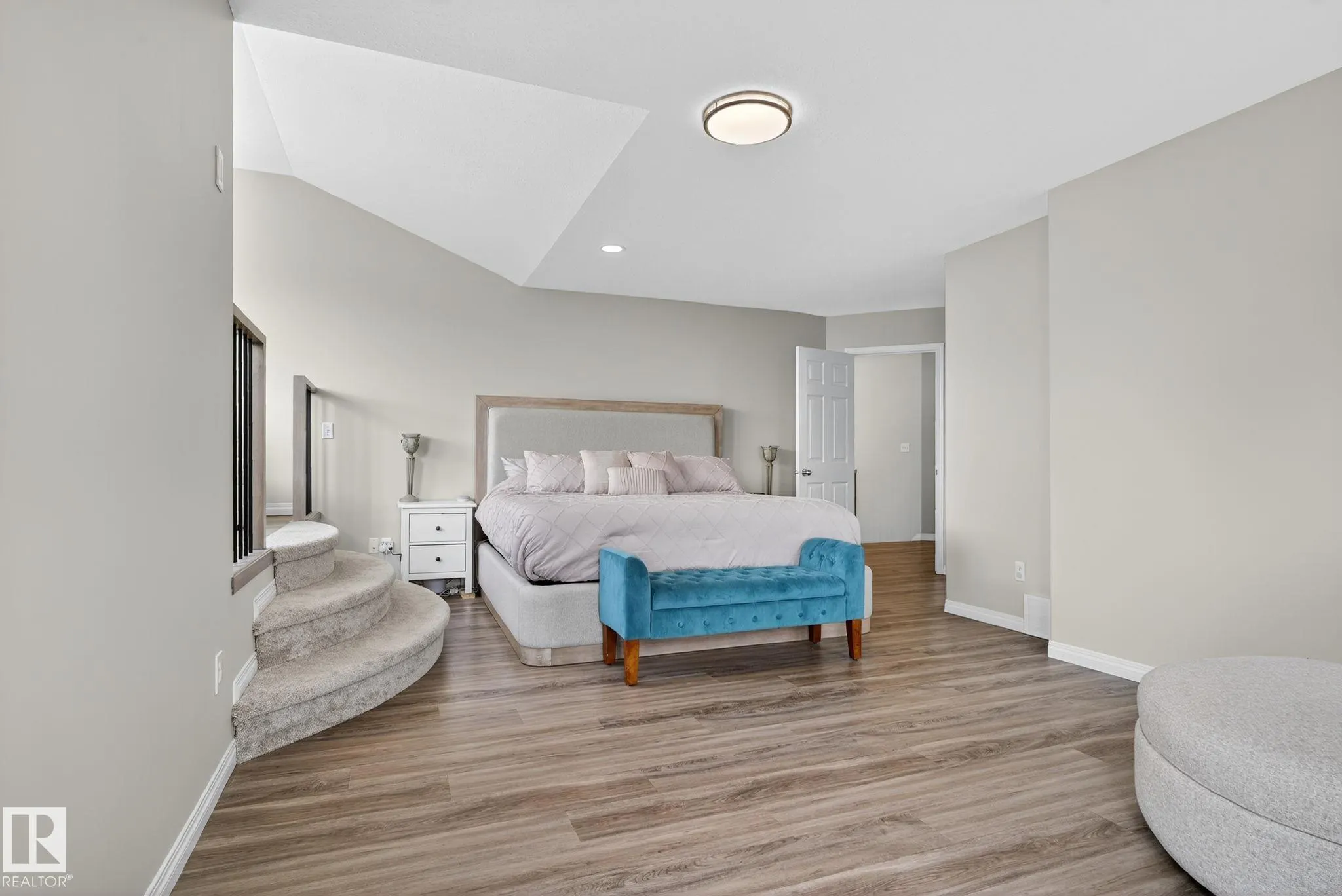 11003 177 Avenue