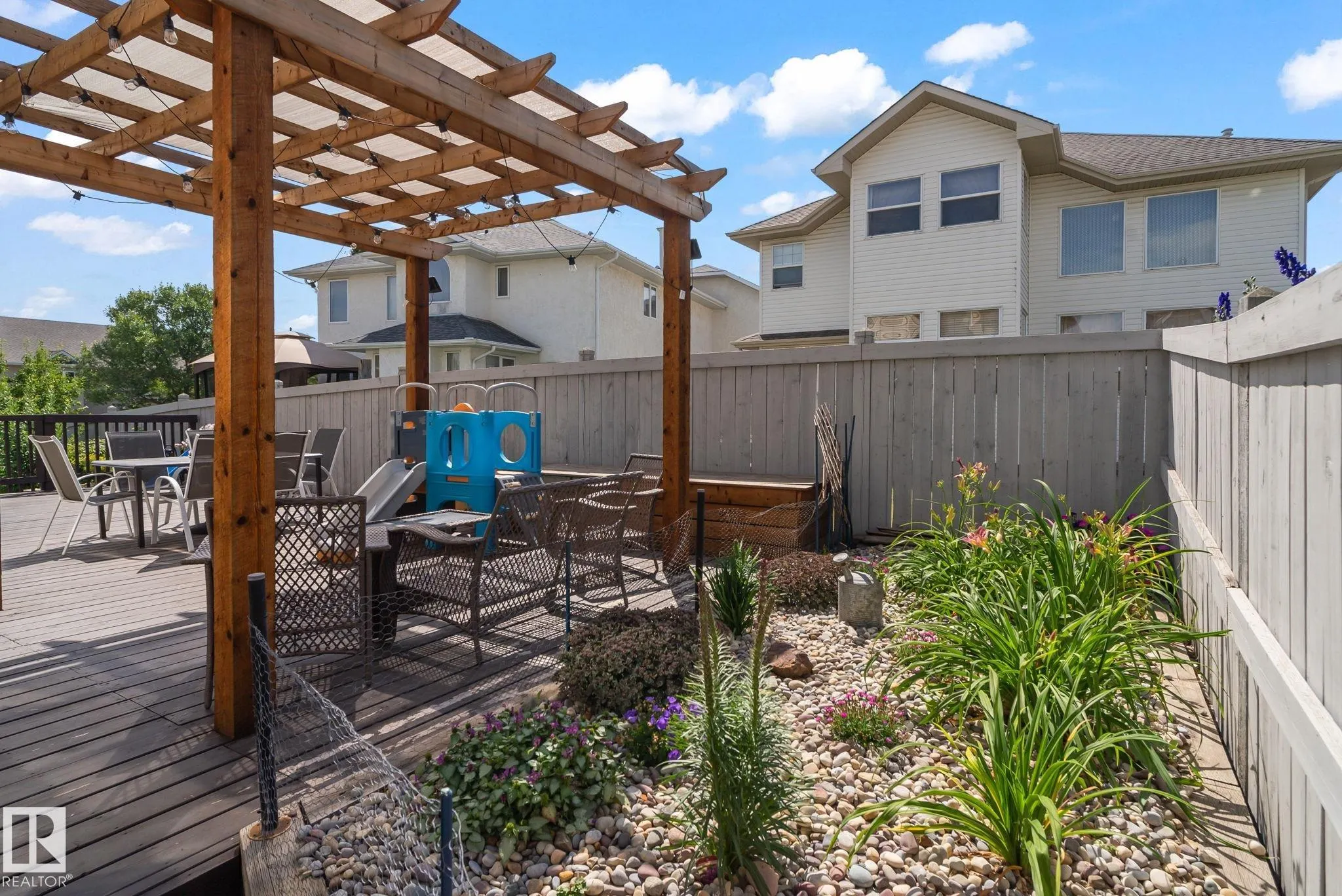 11003 177 Avenue