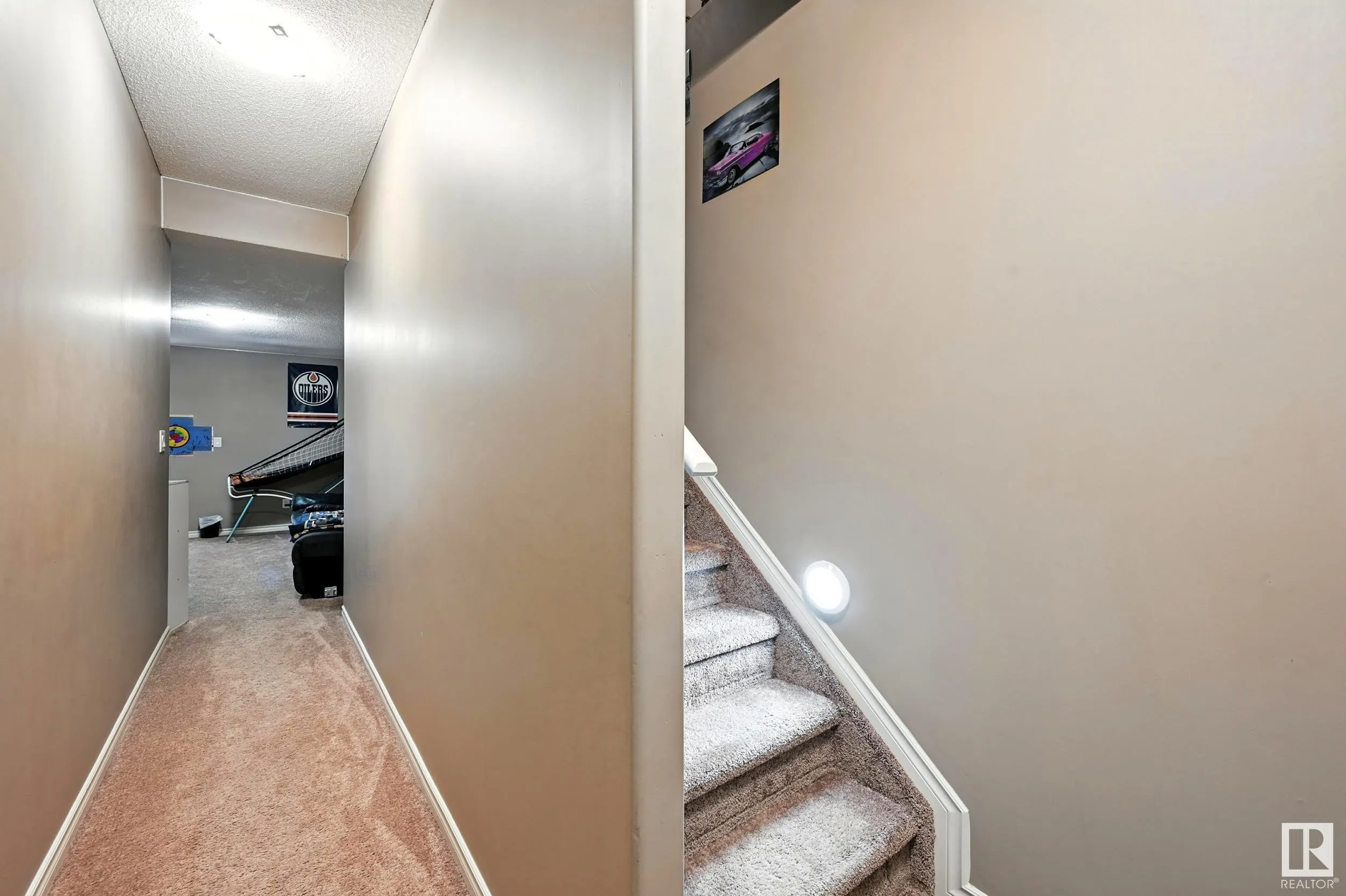 9511 102 Avenue