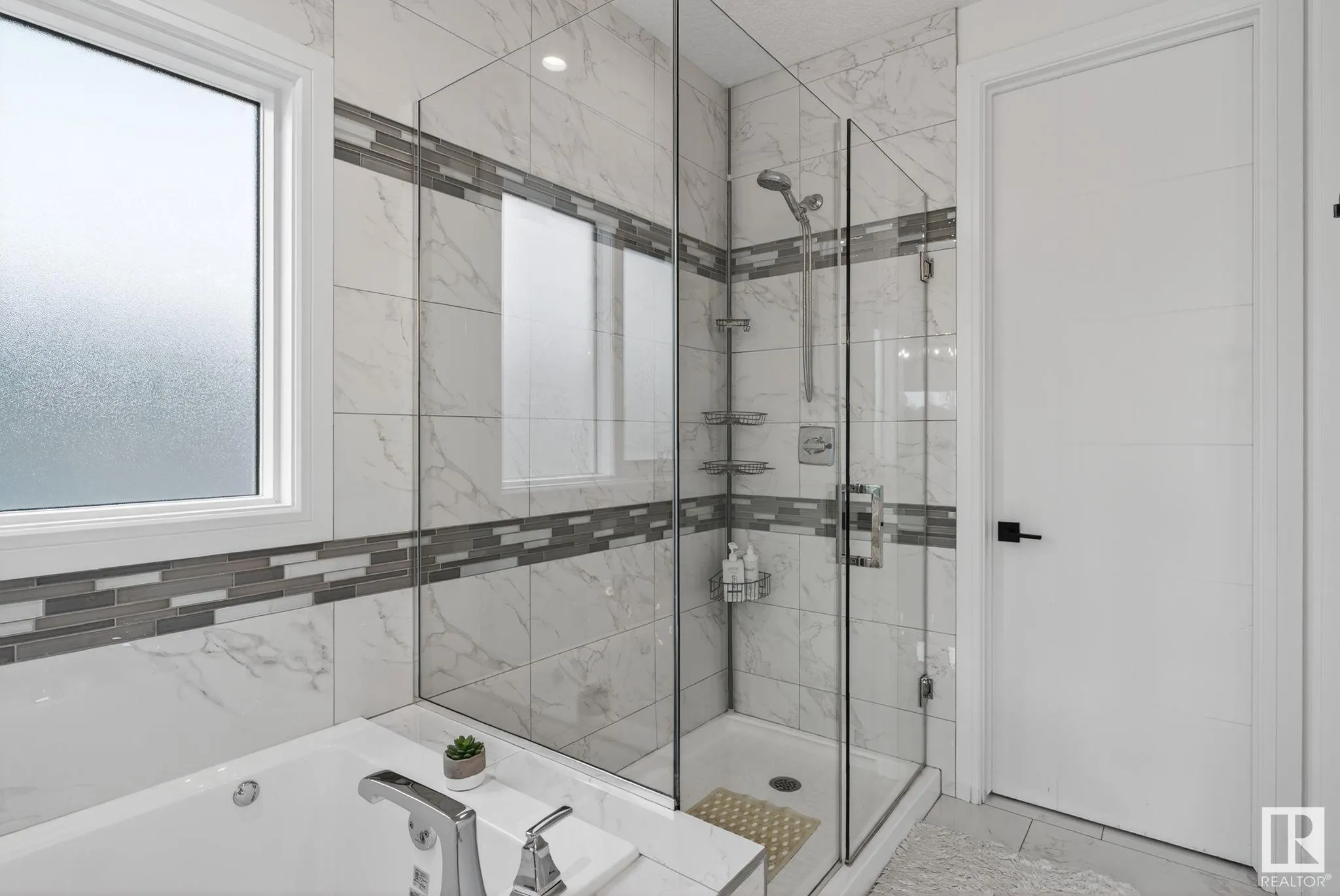 1750 TANAGER Close