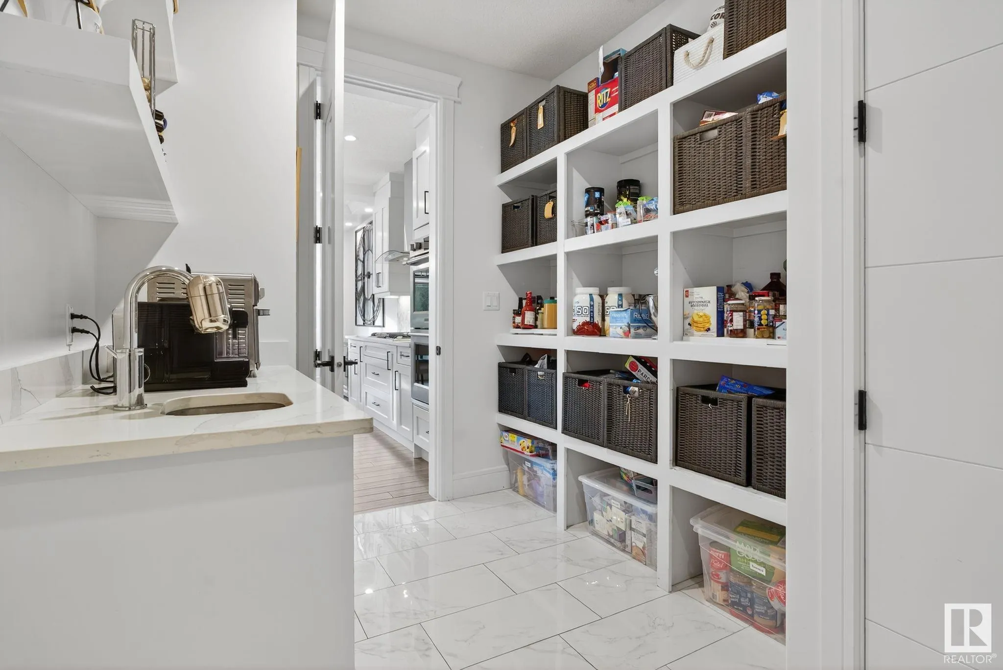 1750 TANAGER Close
