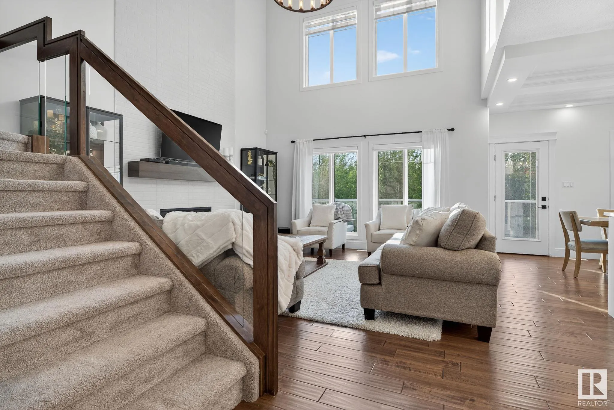 1750 TANAGER Close