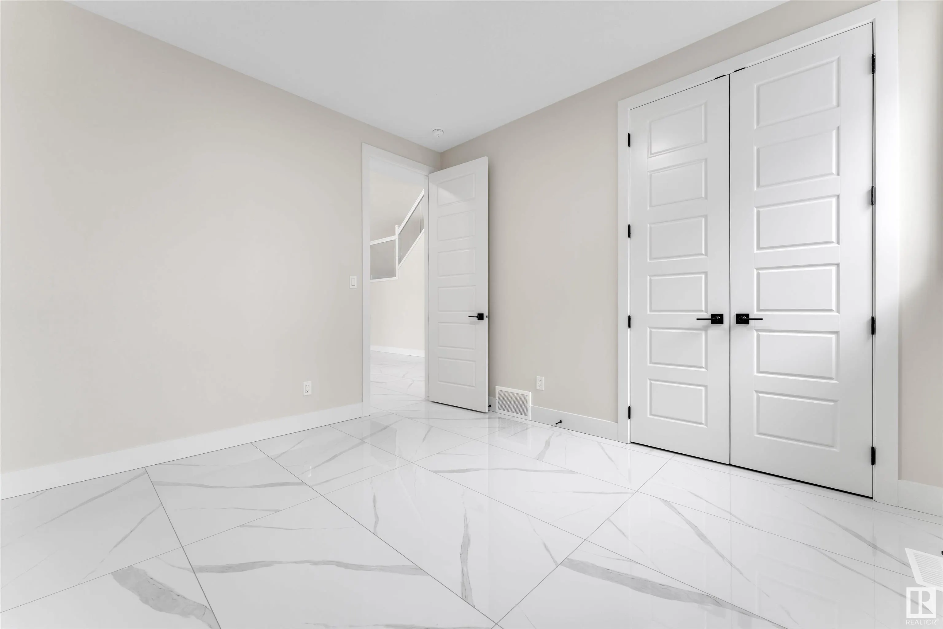 4310 35 ST