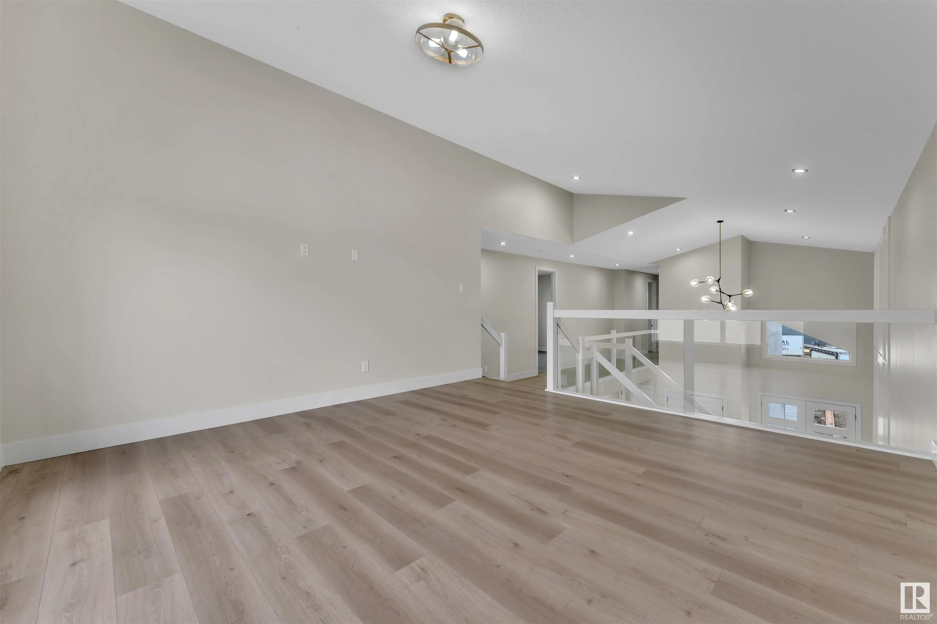4310 35 ST