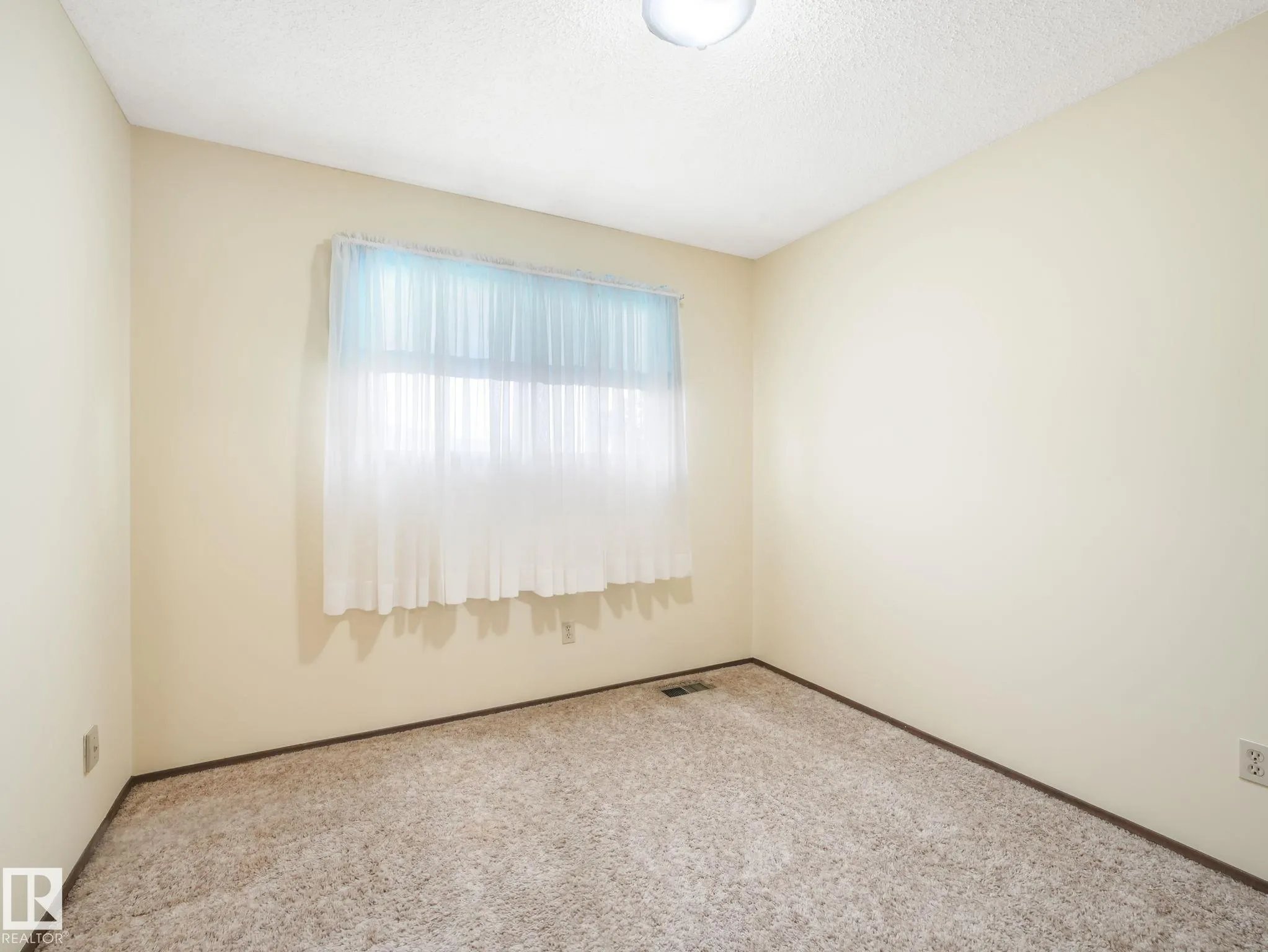 10206 173A Avenue