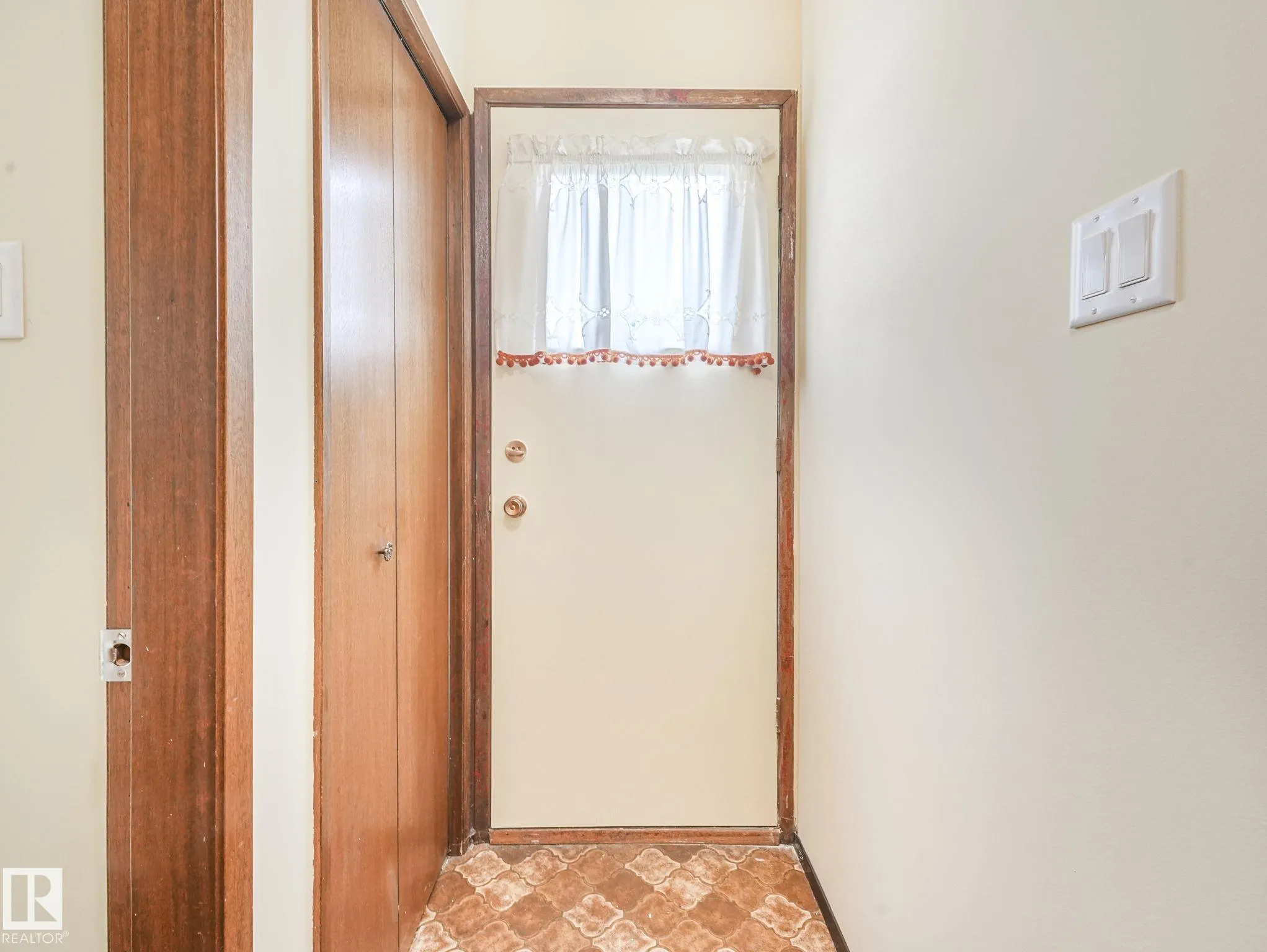10206 173A Avenue
