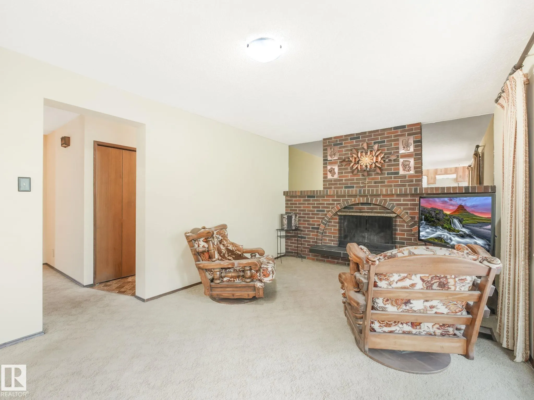 10206 173A Avenue