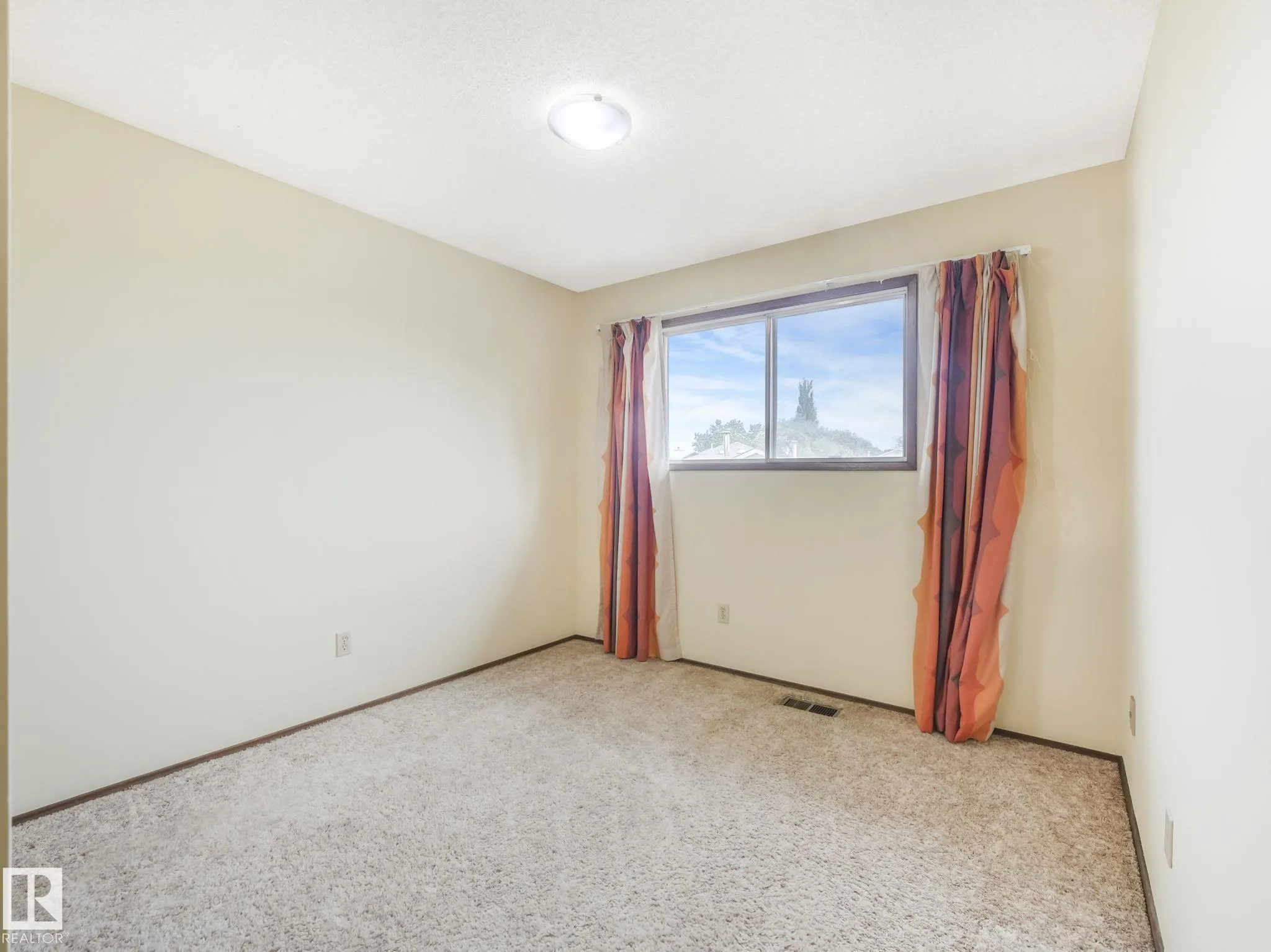 10206 173A Avenue