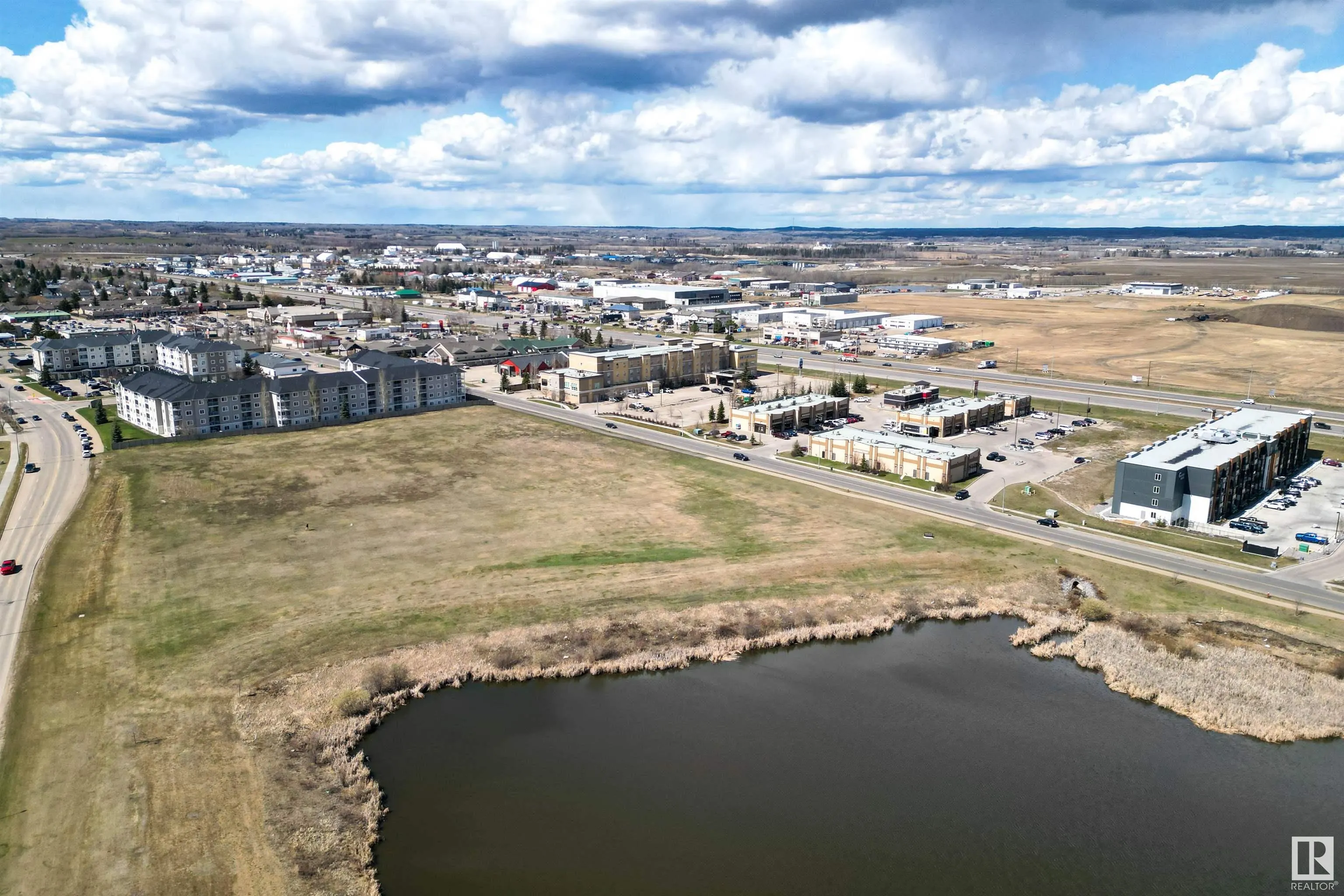 109 SANDSTONE Estates