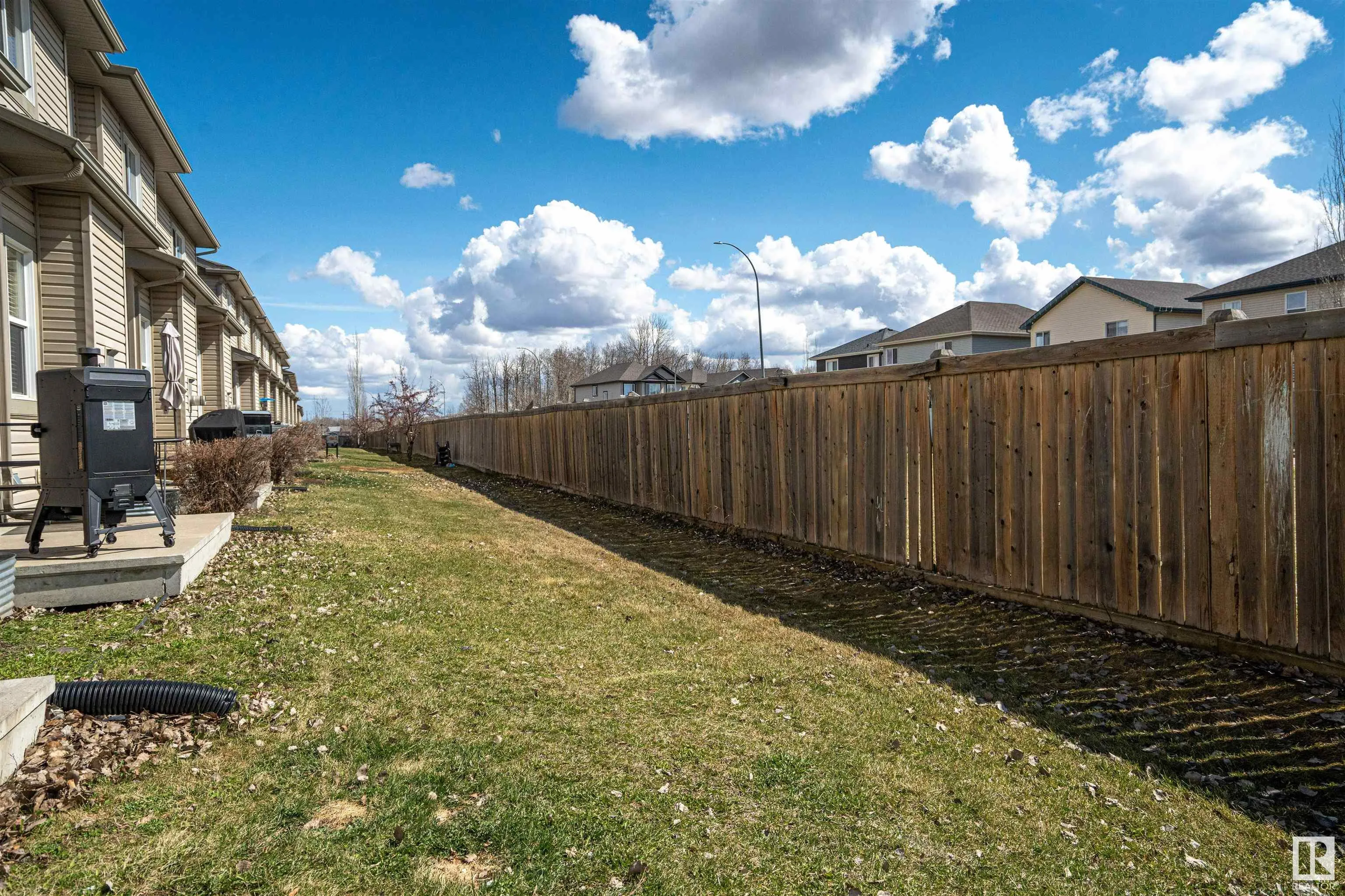 109 SANDSTONE Estates