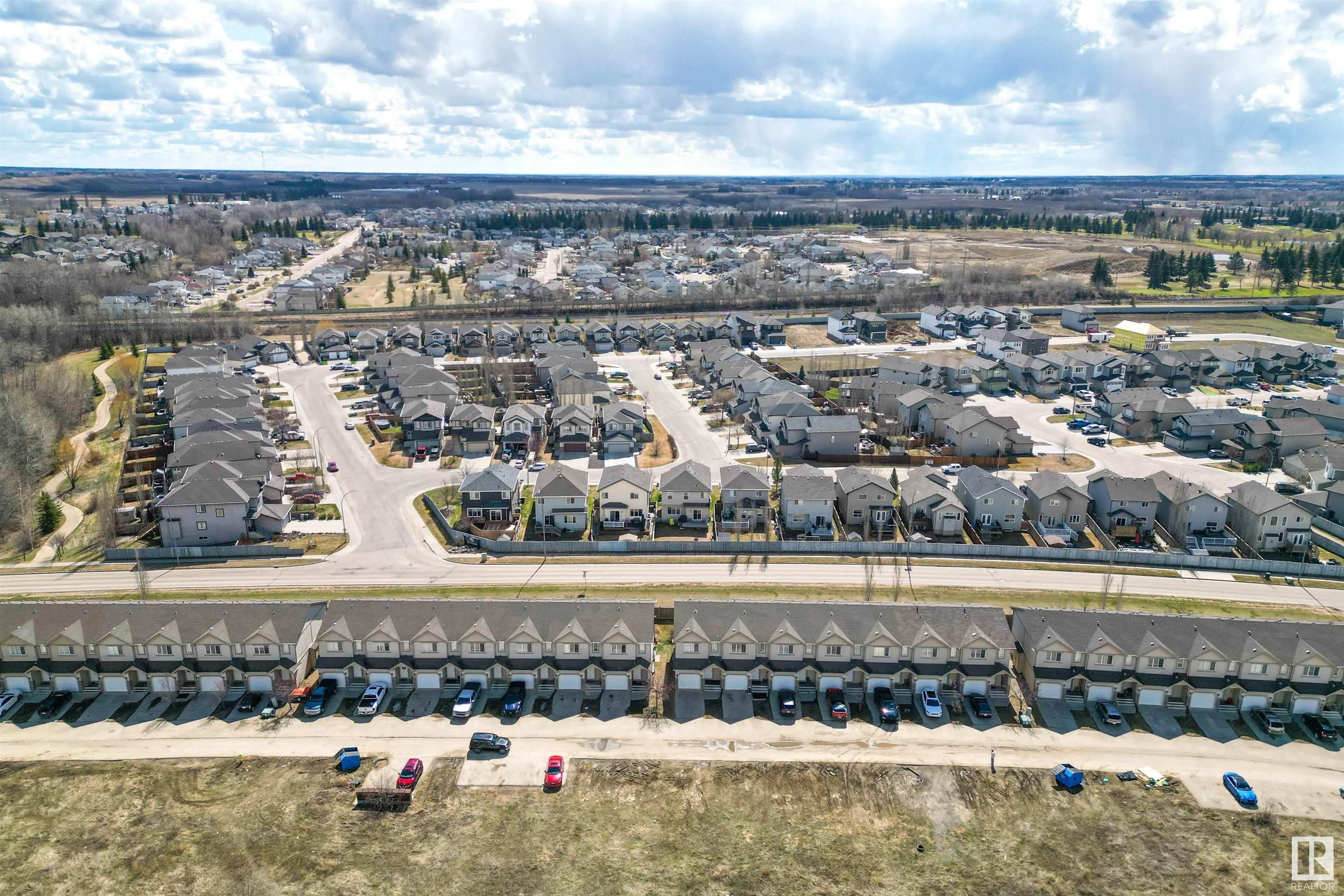 109 SANDSTONE Estates