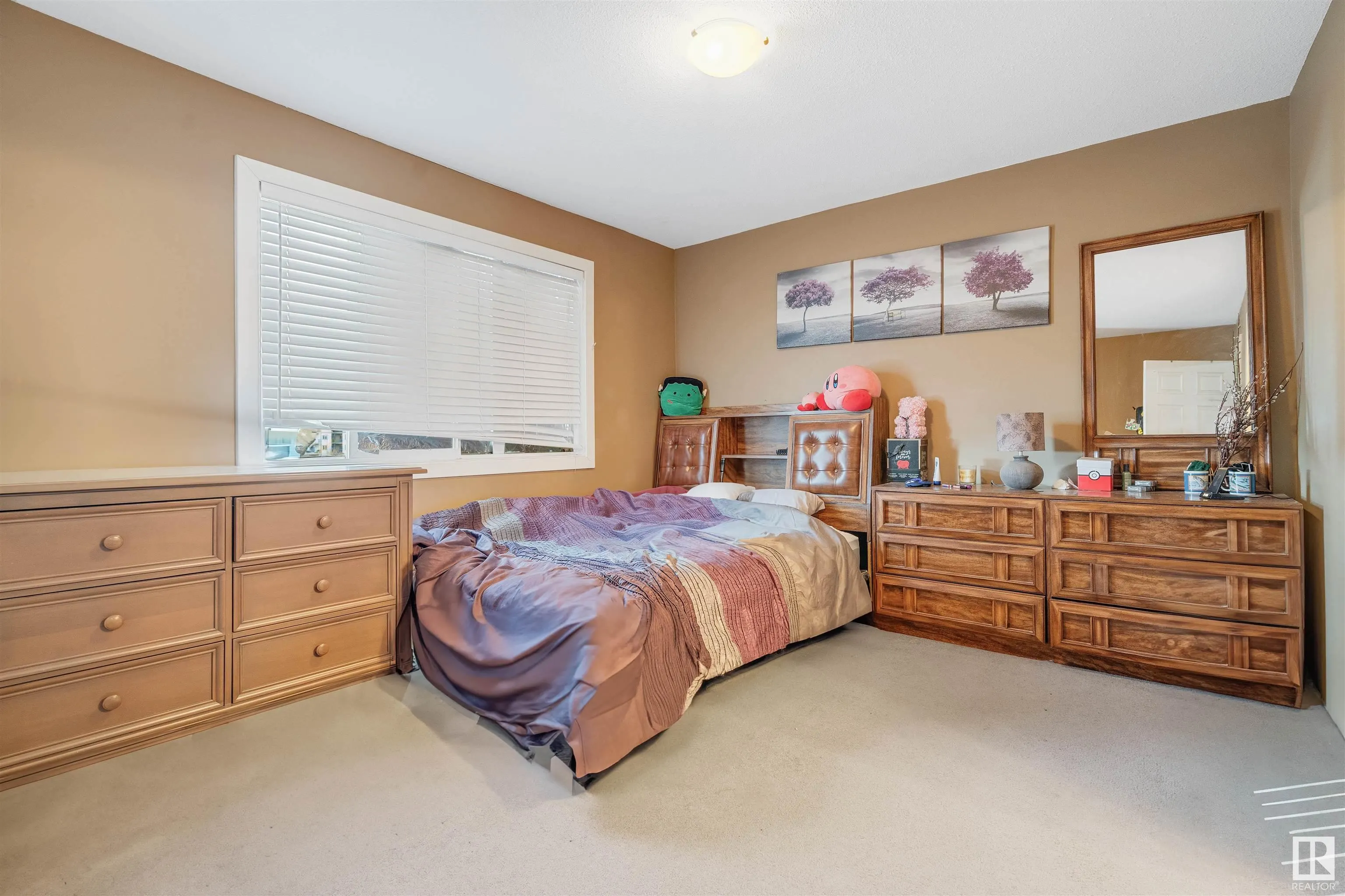 109 SANDSTONE Estates
