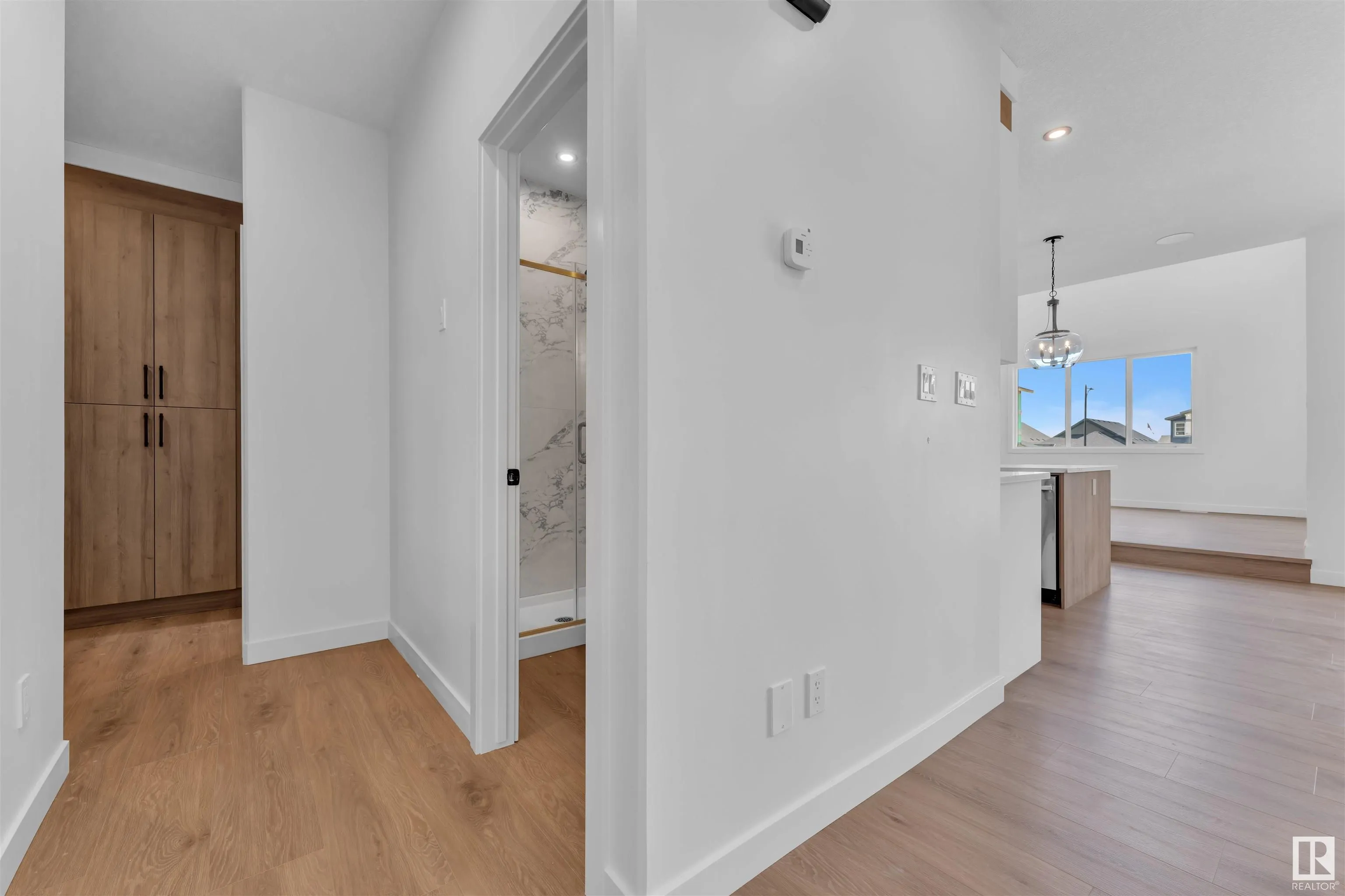 97 ELDRIDGE Point(e)