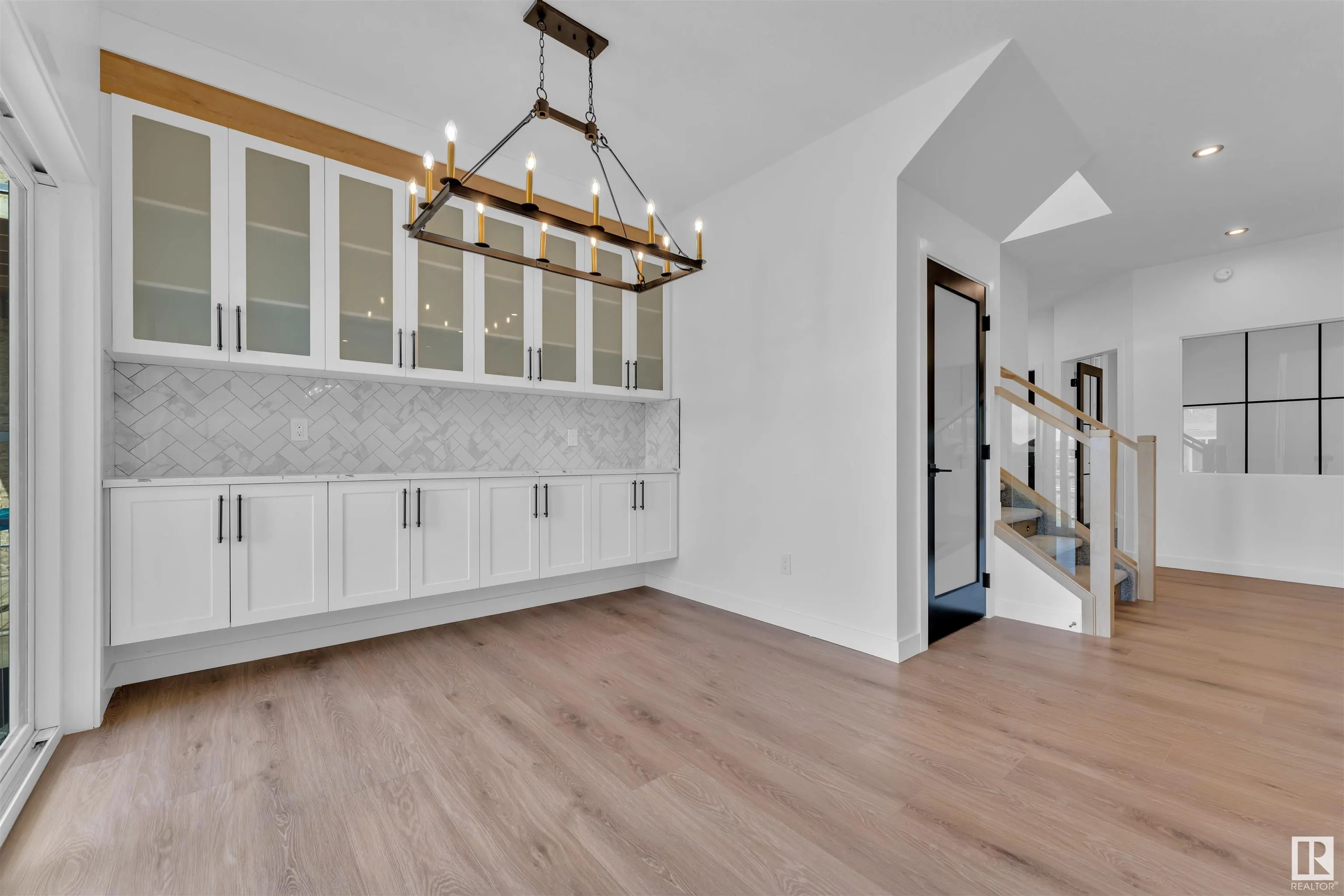 97 ELDRIDGE Point(e)