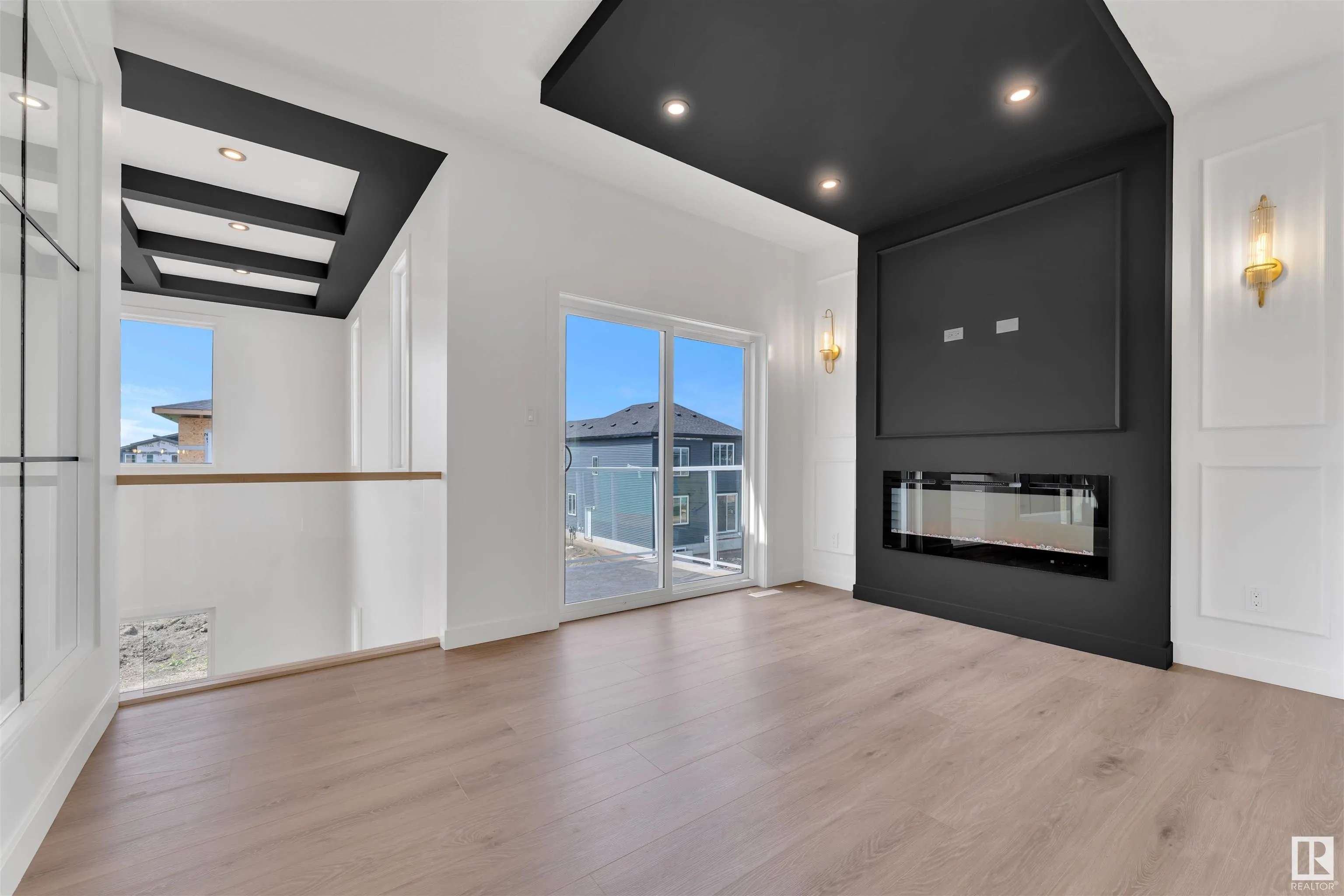 97 ELDRIDGE Point(e)