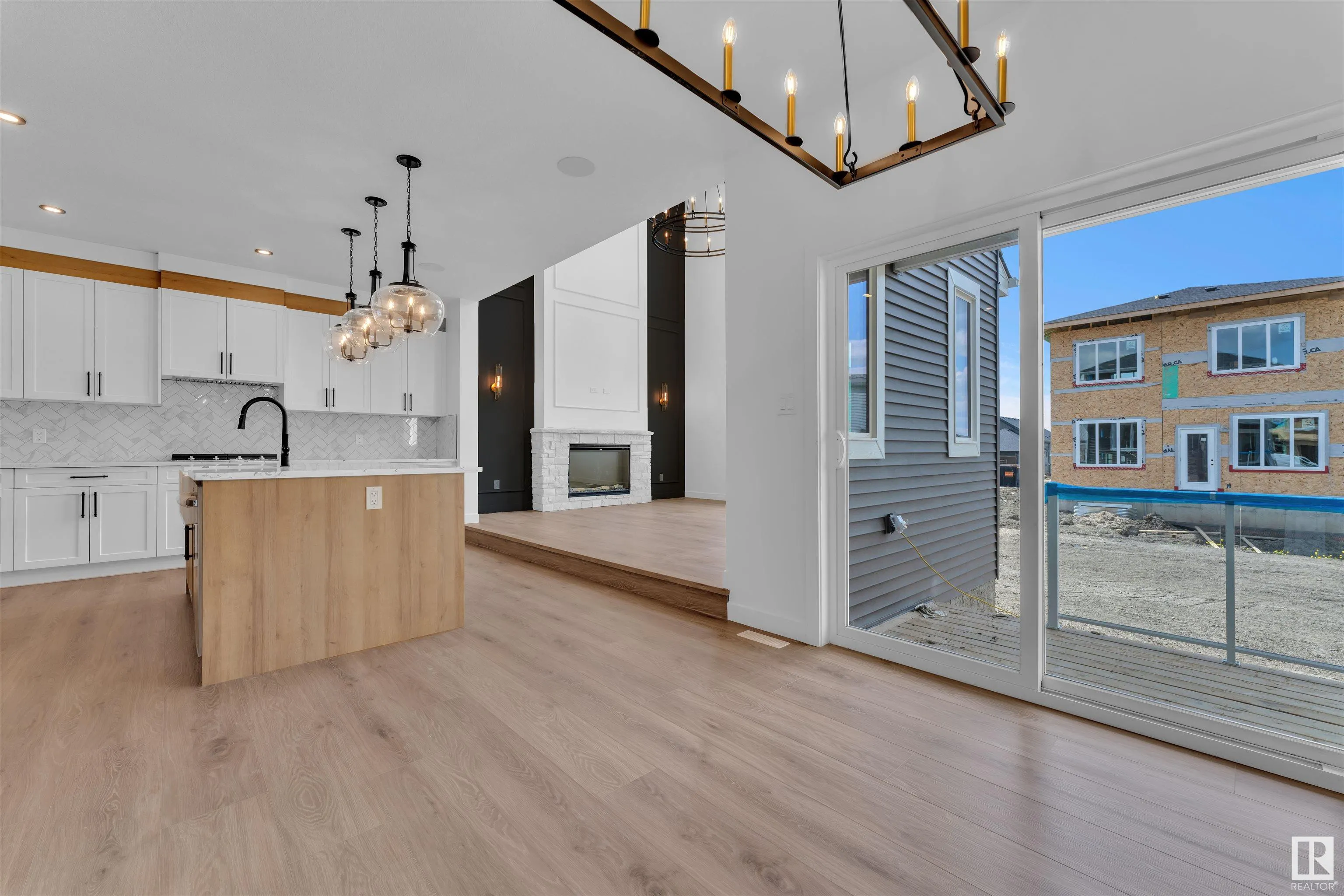 97 ELDRIDGE Point(e)