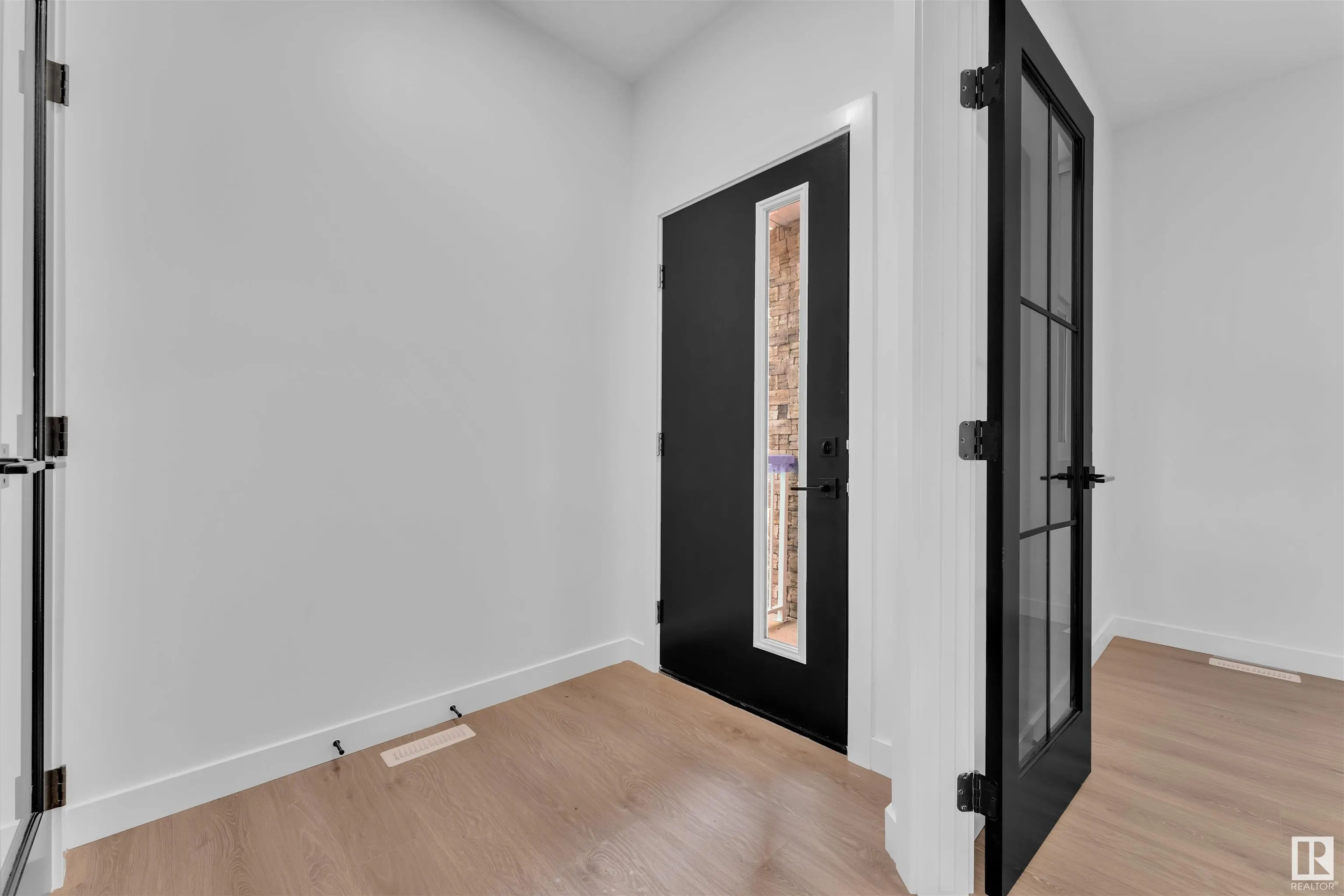 97 ELDRIDGE Point(e)