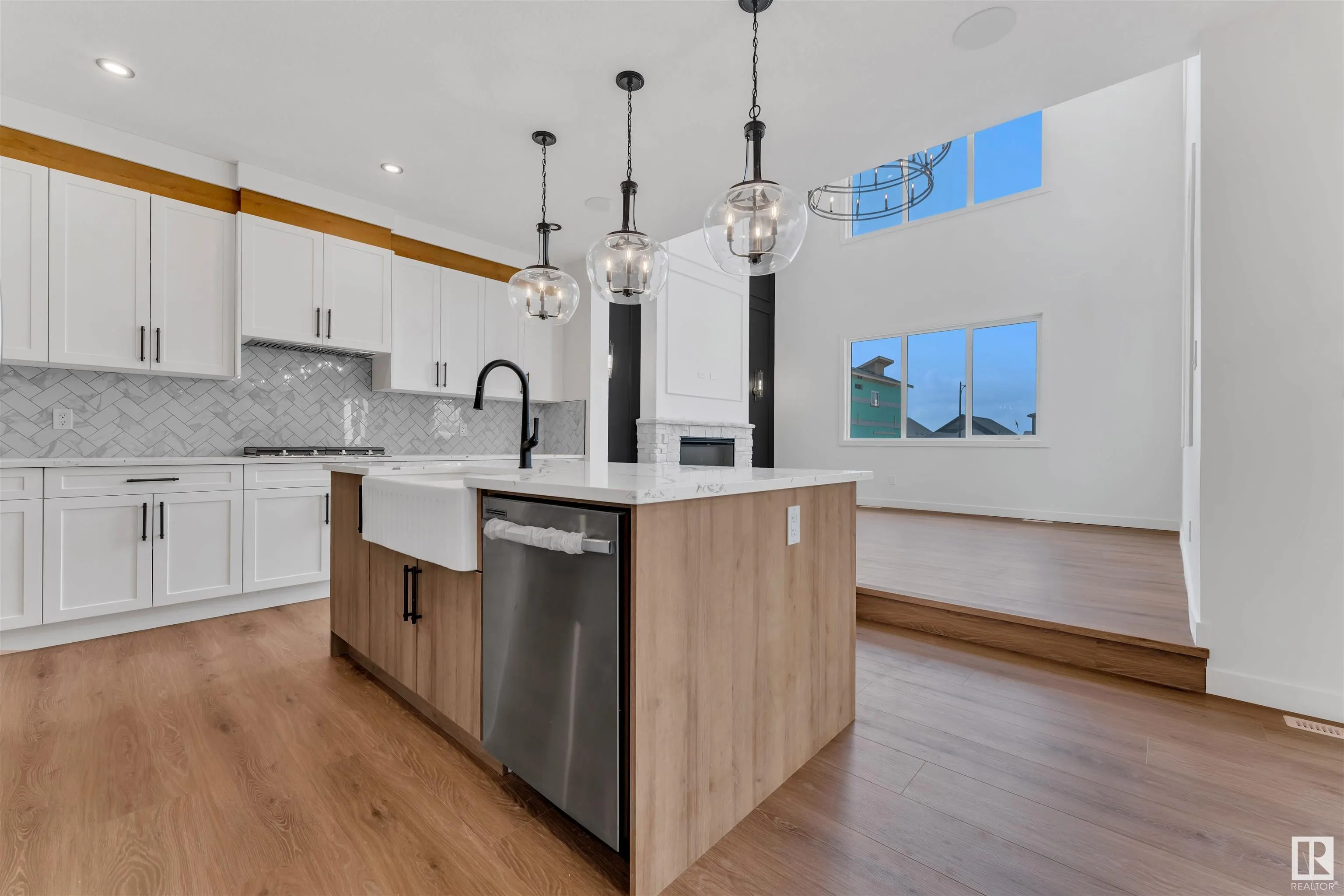 97 ELDRIDGE Point(e)