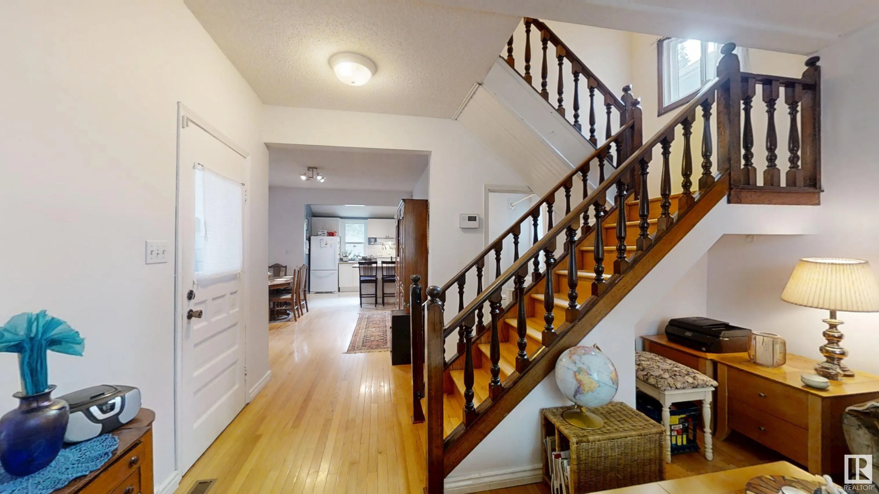 9837 85 Avenue