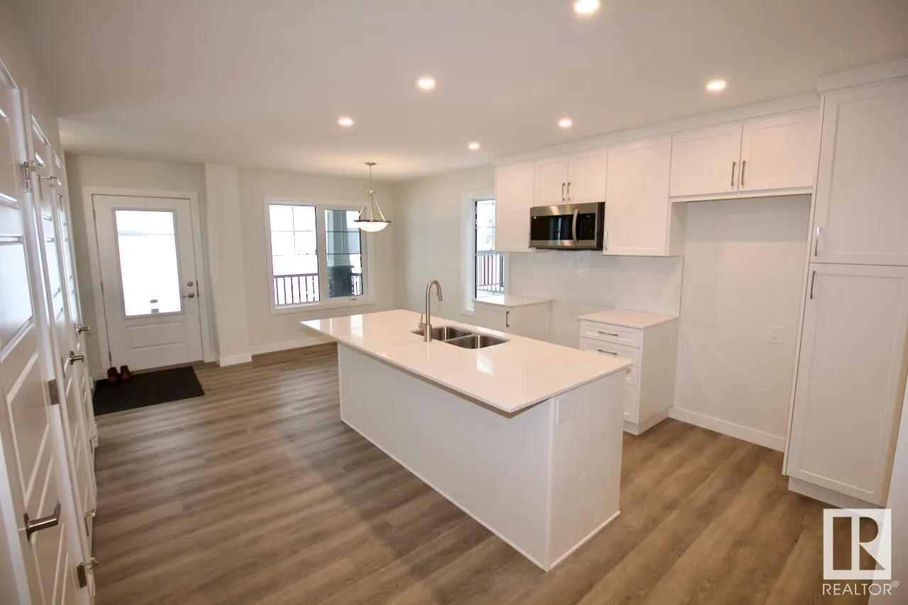 1045 HELEN LAVENDER LANE Lane