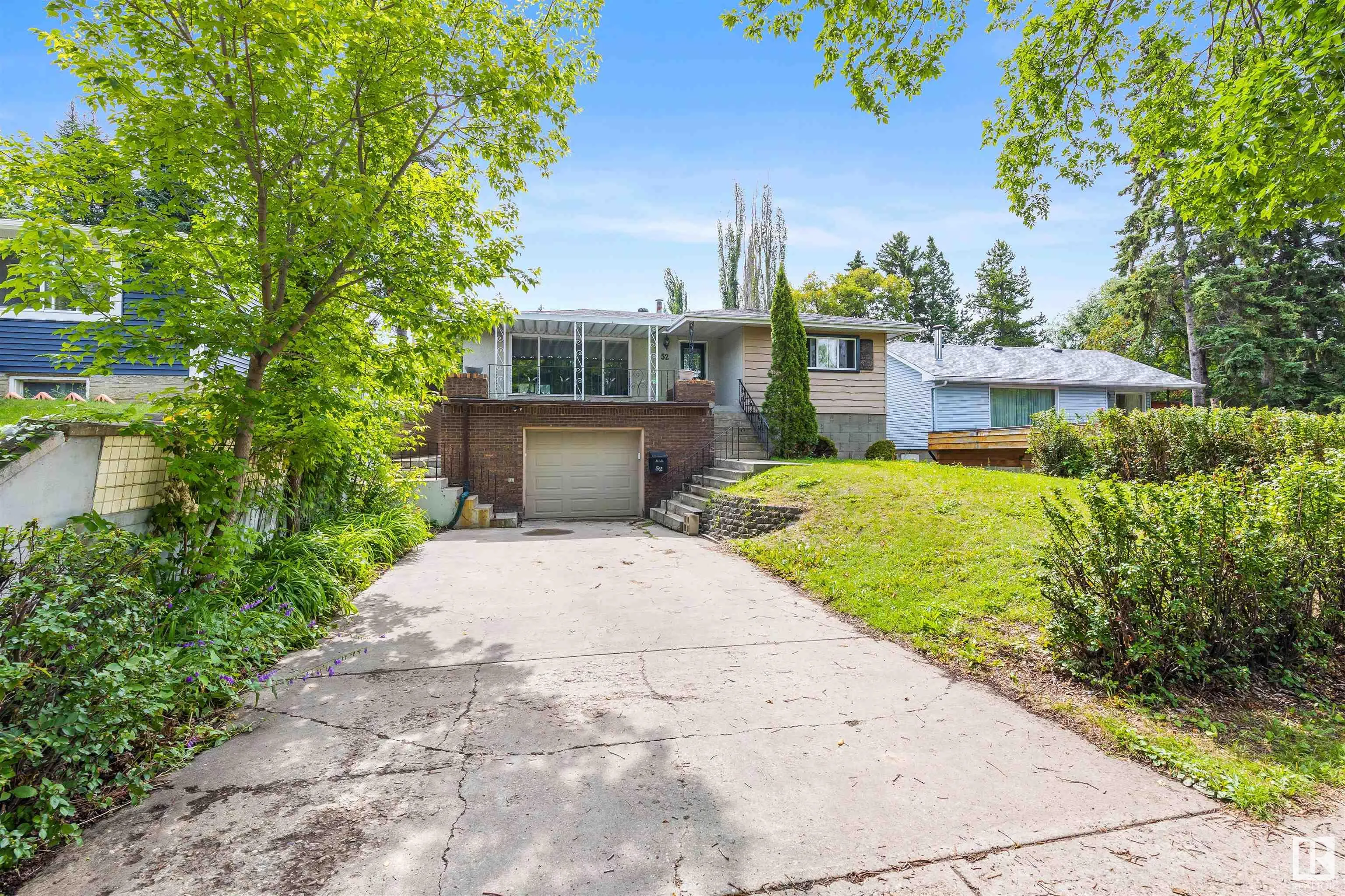 52 BELMONT Drive