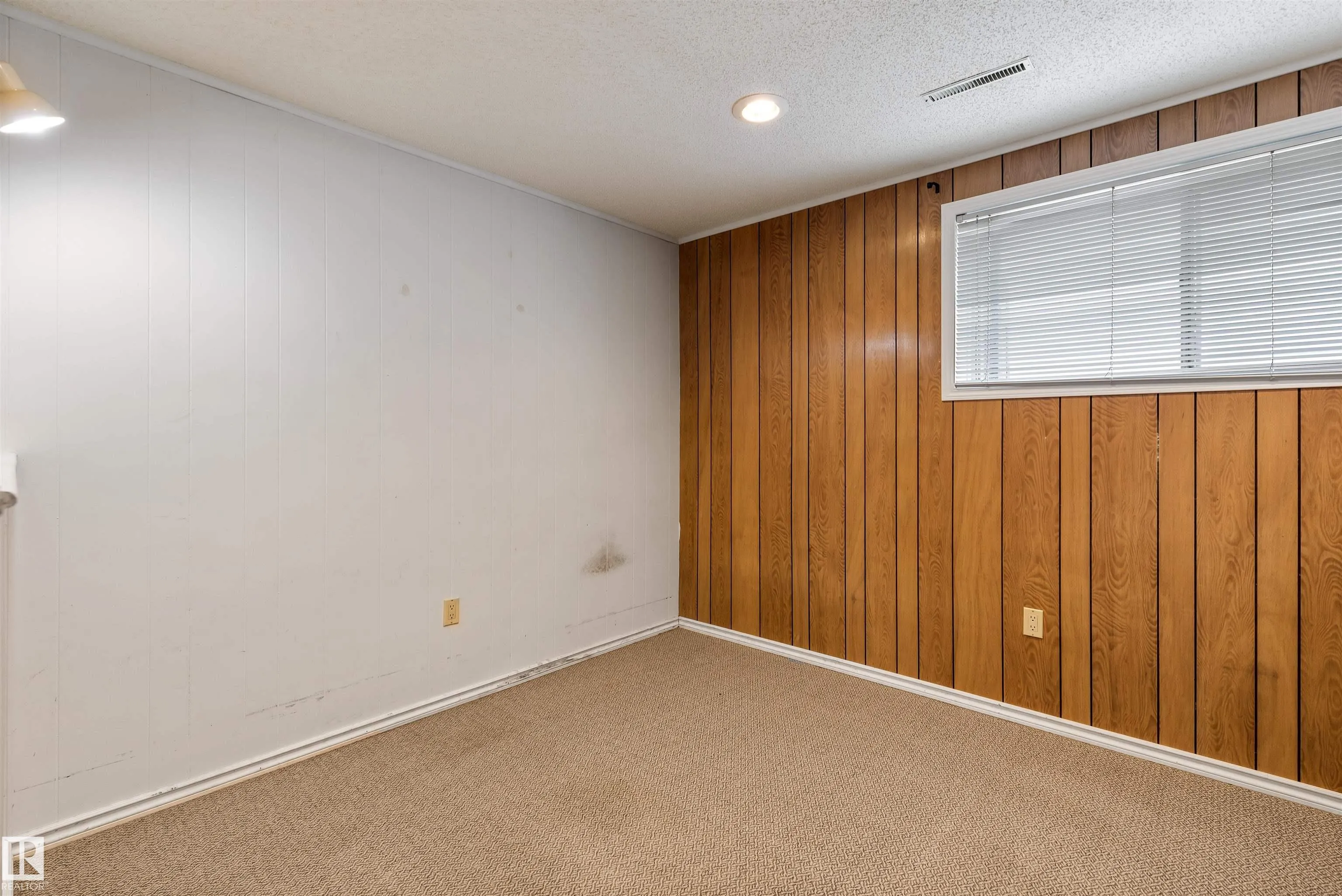 52 BELMONT Drive