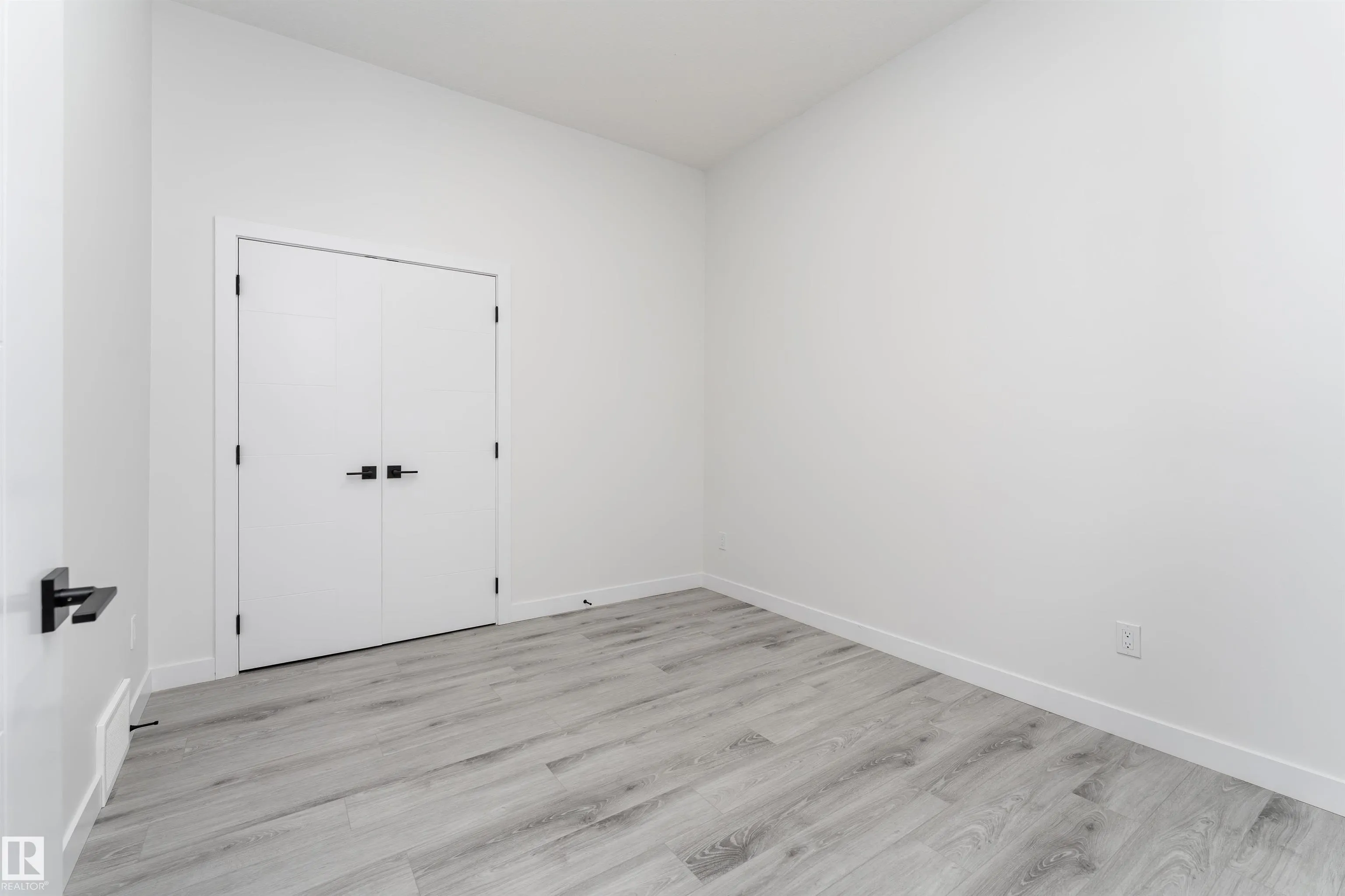 145 Graybriar Drive