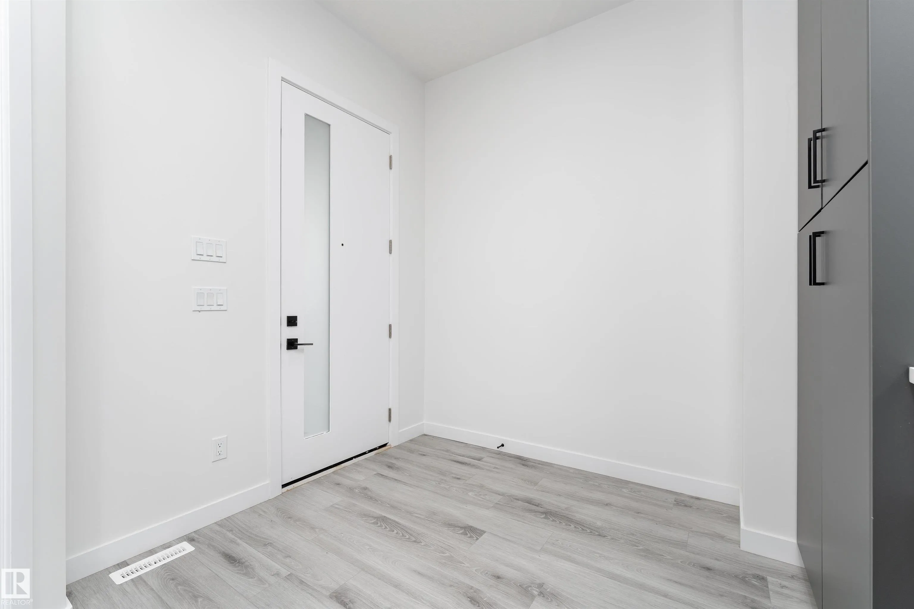 145 Graybriar Drive