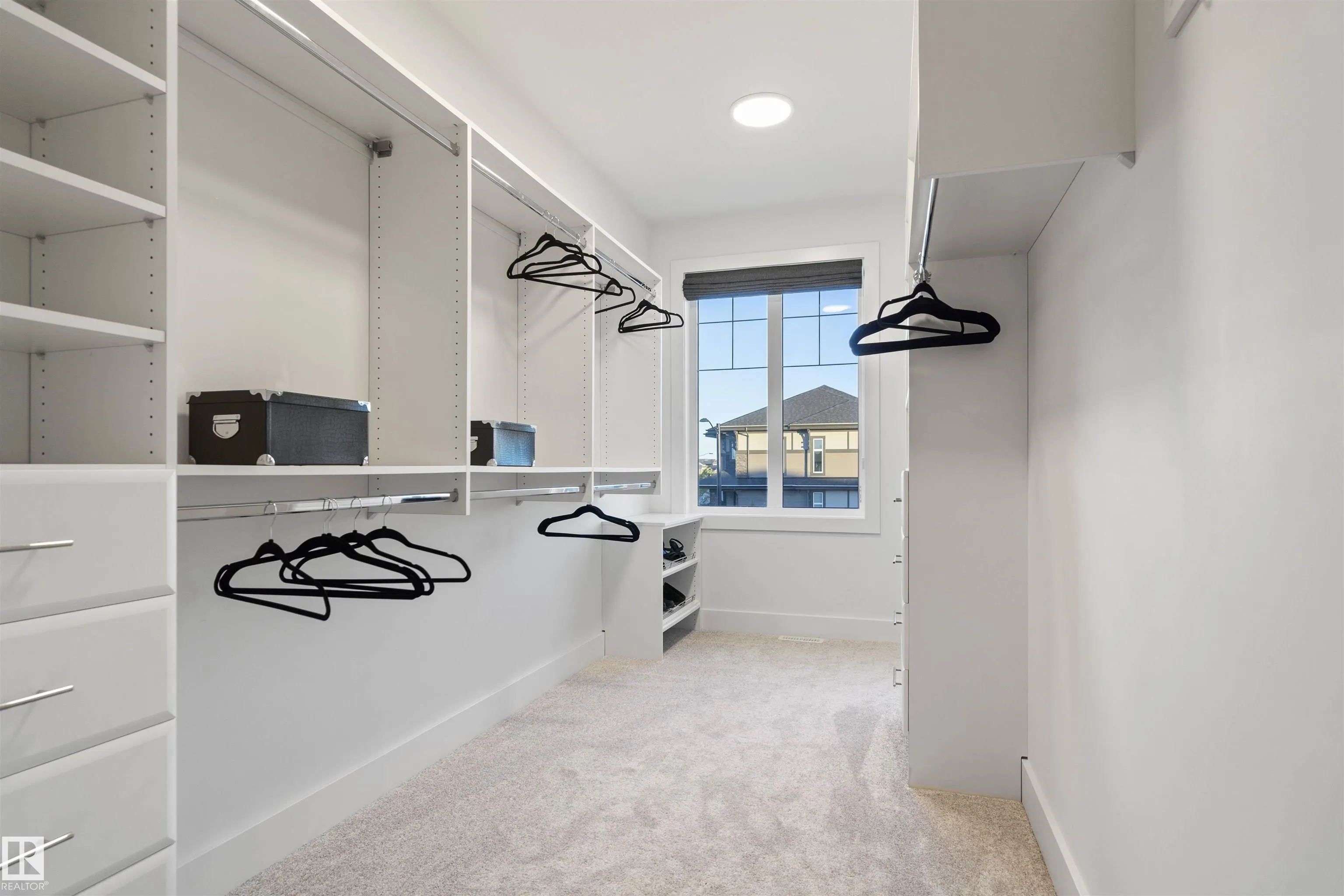 1493 Howes Crescent Crescent